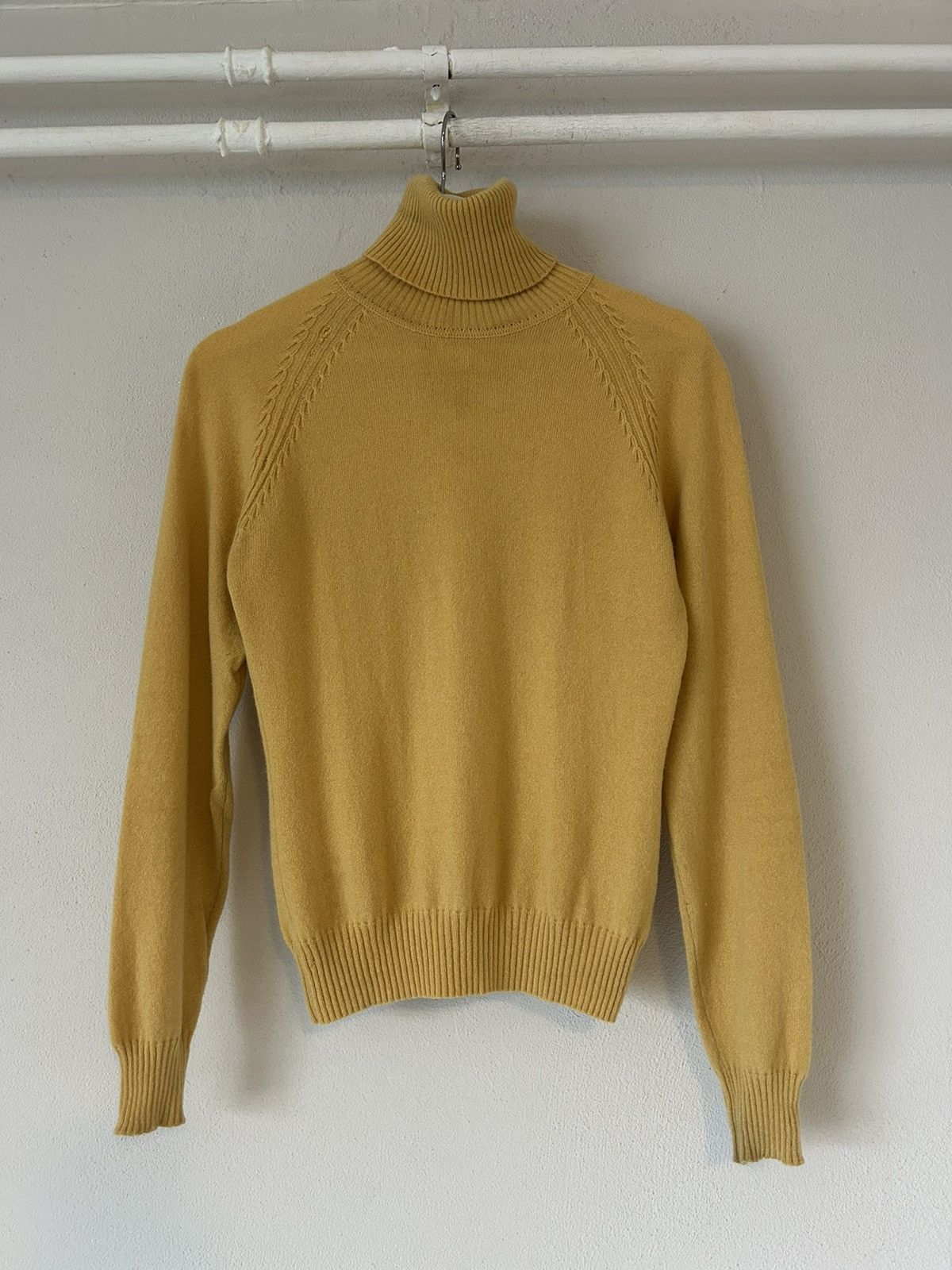 Loro Piana 100% Cashmere Mustard Yellow Turtleneck Sweater - Size 38 Size XS / US 0-2 / IT 36-38 - 1 Thumbnail