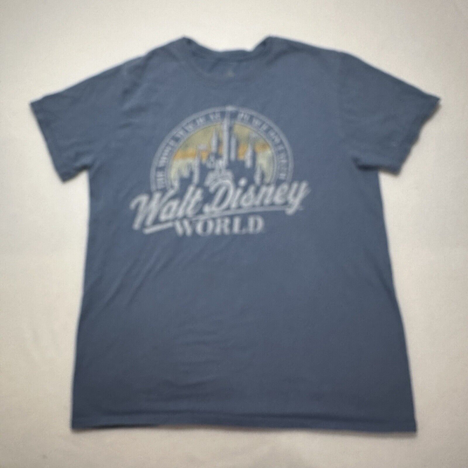 Disney Disney Medium Disney World Graphic T Shirt Magic Kingdom Size US M / EU 48-50 / 2 - 1 Thumbnail