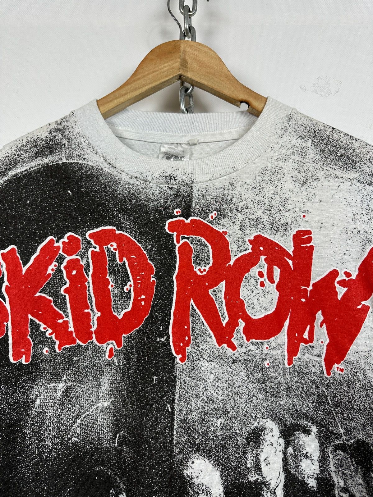 Band Tees 90s Vintage Skid Row Slave To The Grind Band T-Shirt Size US XL / EU 56 / 4 - 7 Thumbnail