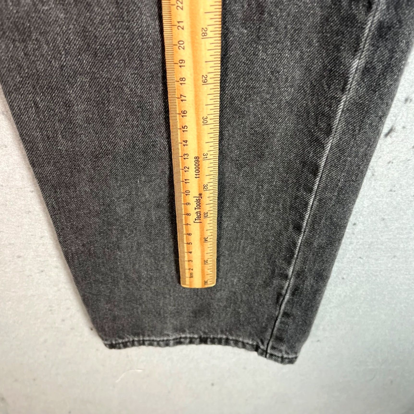 Levi's VINTAGE Levi's Jeans Womens 27 Gray Denim Straight Leg Regular Fit Size 27" / US 4 / IT 40 - 7 Thumbnail