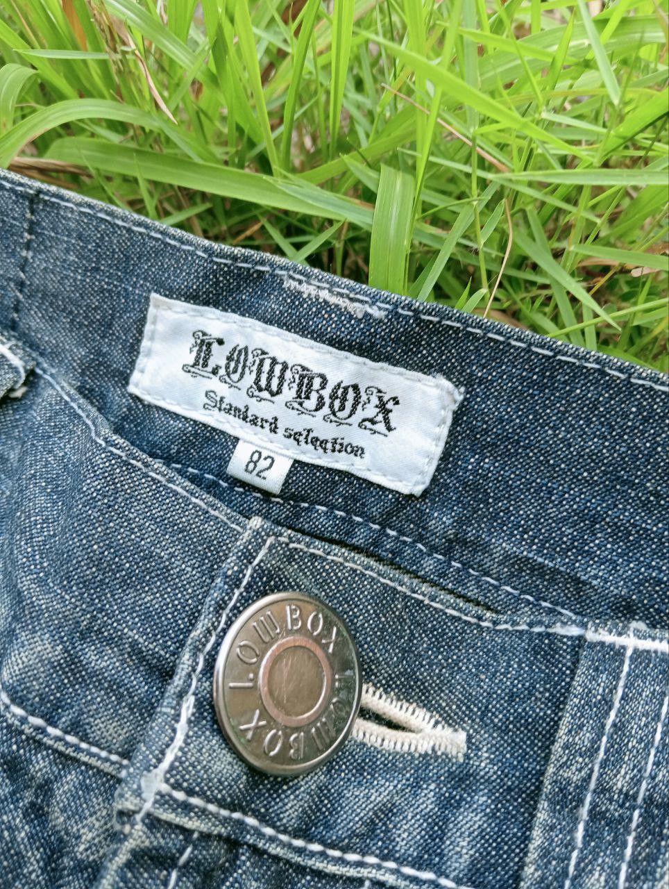 LOWBOX JAPANESE LOWBOX DISTRESSED LOOK JEANS Size US 33 - 6 Thumbnail
