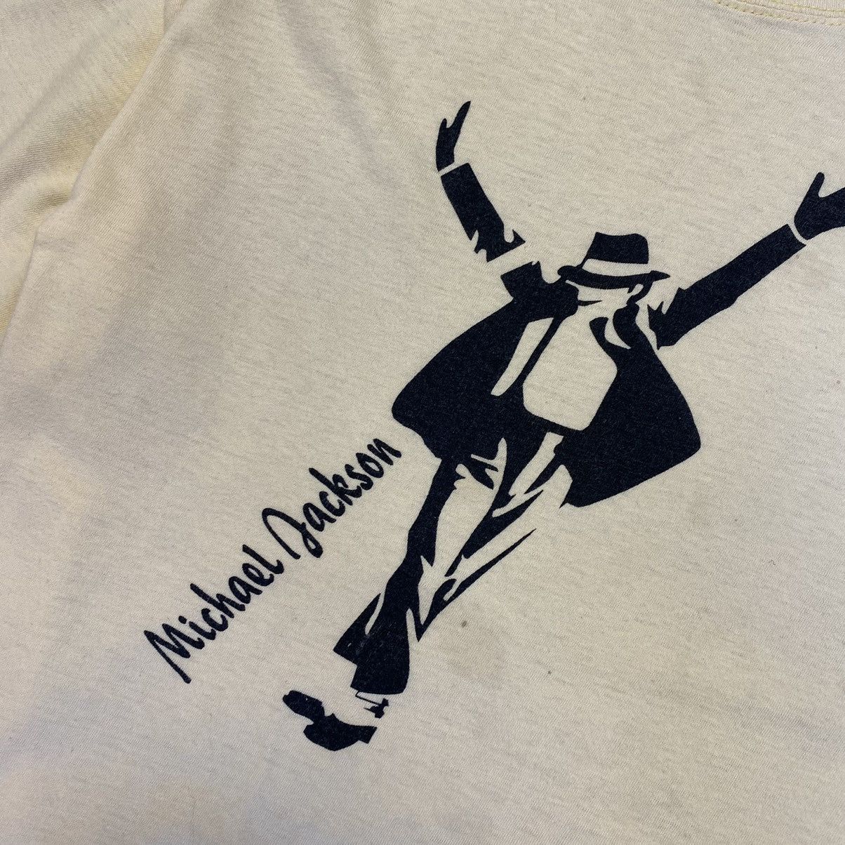 Band Tees Vintage Michael Jackson Big logo Band 90’s tee Size US M / EU 48-50 / 2 - 4 Thumbnail
