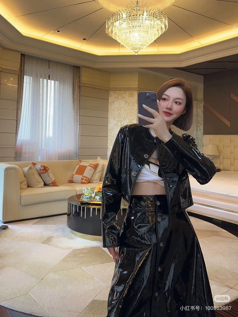 Chanel Chanel 23k black patent leather shiny leather jacket Size XS / US 0-2 / IT 36-38 - 9 Thumbnail
