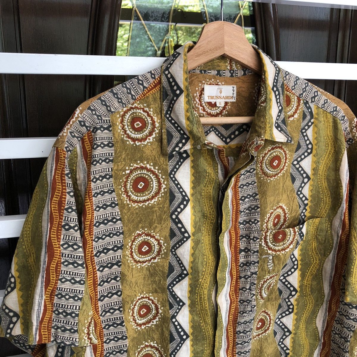 Japanese Brand × Trussardi × Vintage Rare Vintage Trussardi Abstract Design Buttons Shirt 🍒 Size US L / EU 52-54 / 3 - 2 Thumbnail