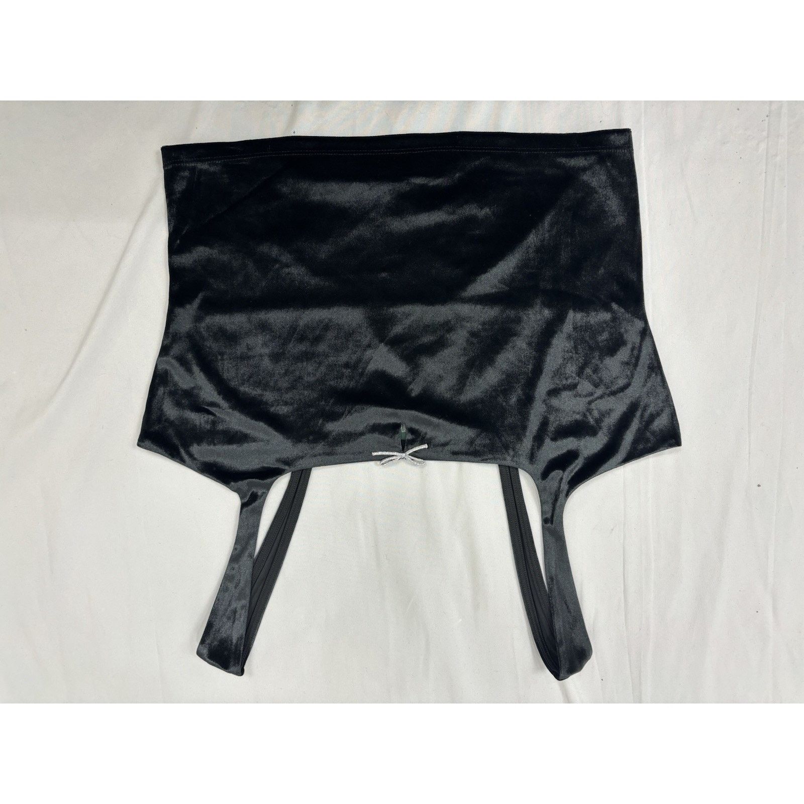 Target Basics NWT Wild Fable Size M Black Velour Tank Top Silver Bow Size M / US 6-8 / IT 42-44 - 4 Thumbnail