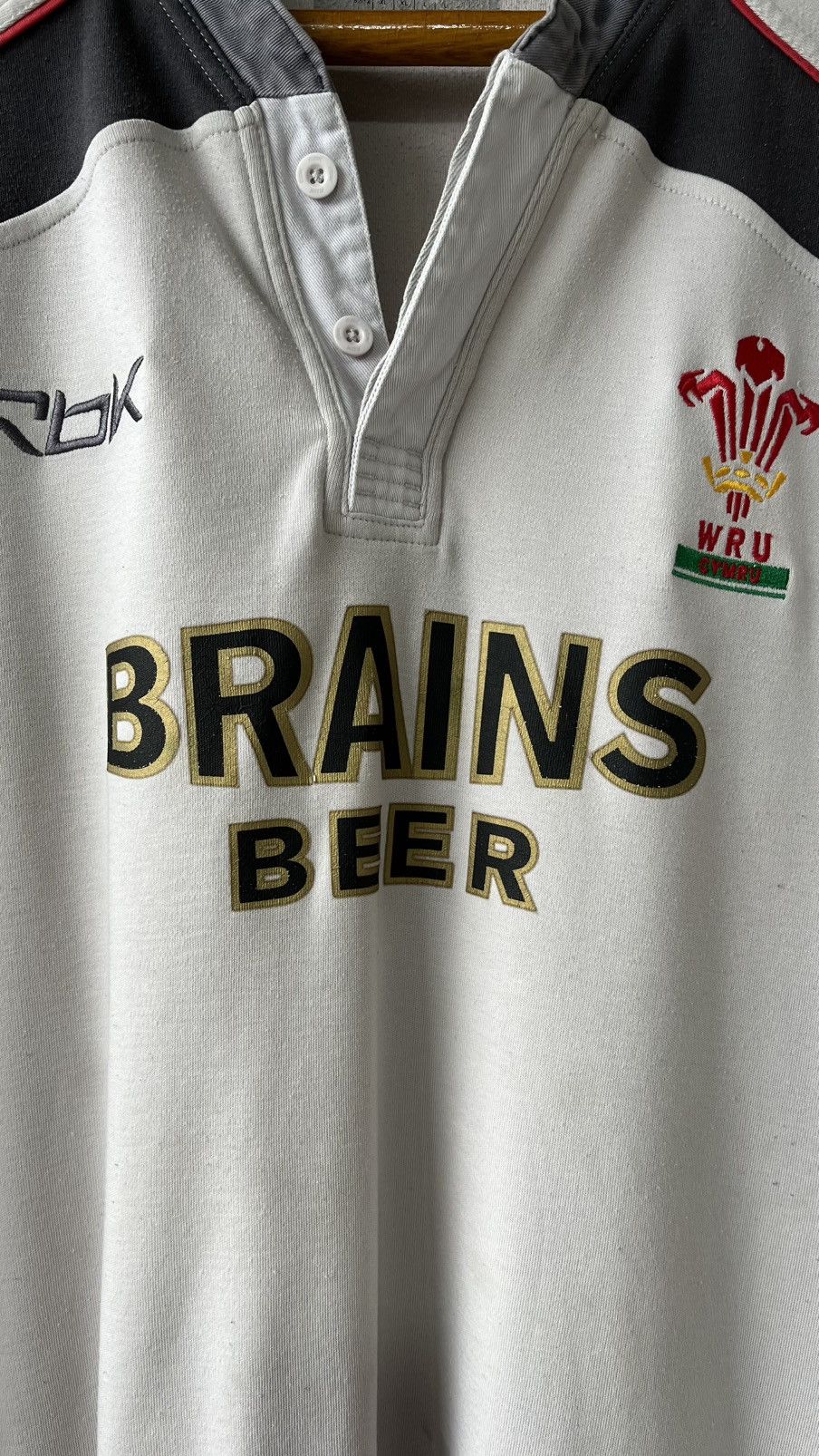 Reebok 2005 Reebok WRU Wales vintage rugby long sleeve Size US L / EU 52-54 / 3 - 2 Thumbnail