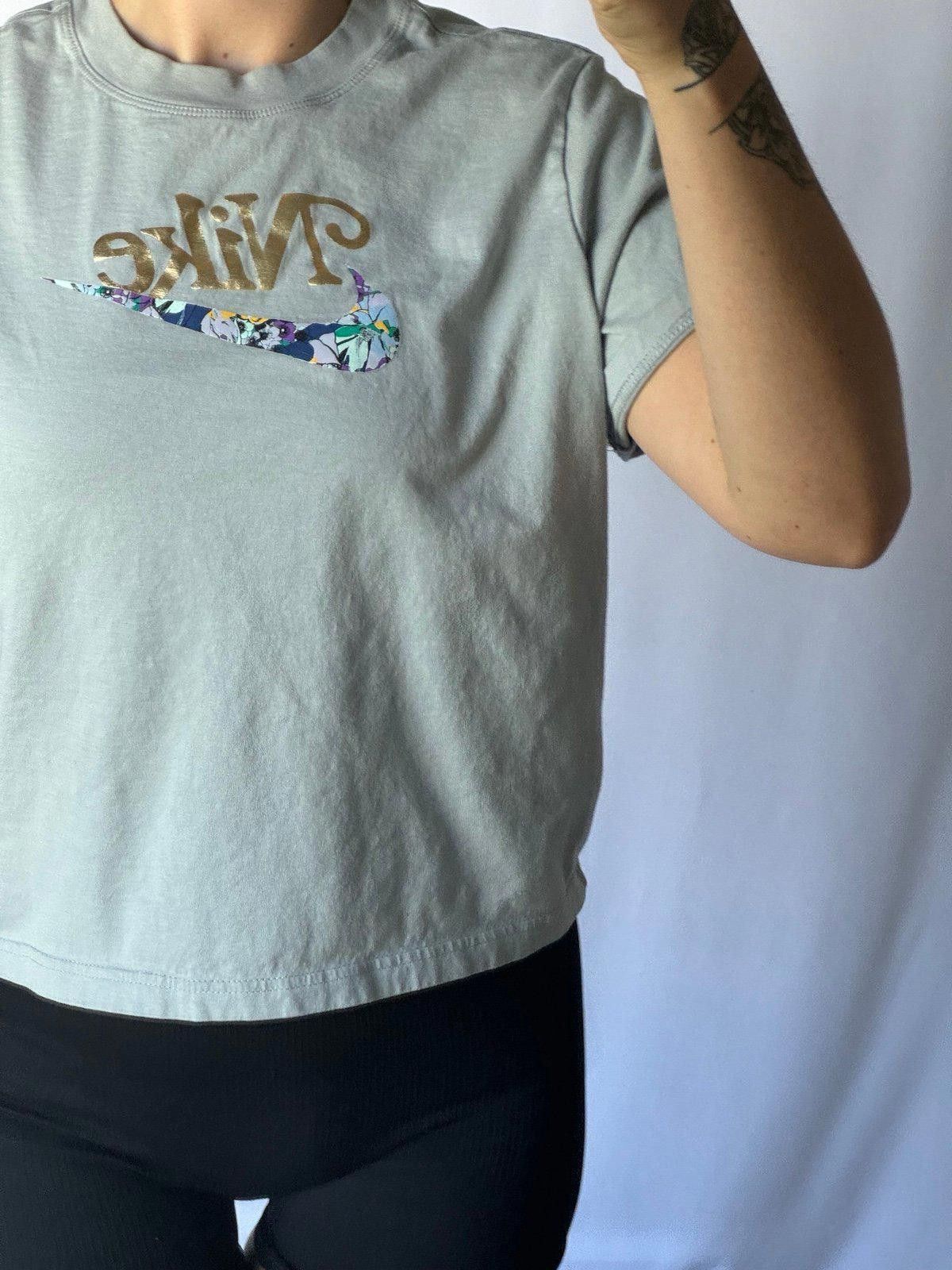 Nike Nike crop tee Size XL / US 12-14 / IT 48-50 - 1 Thumbnail