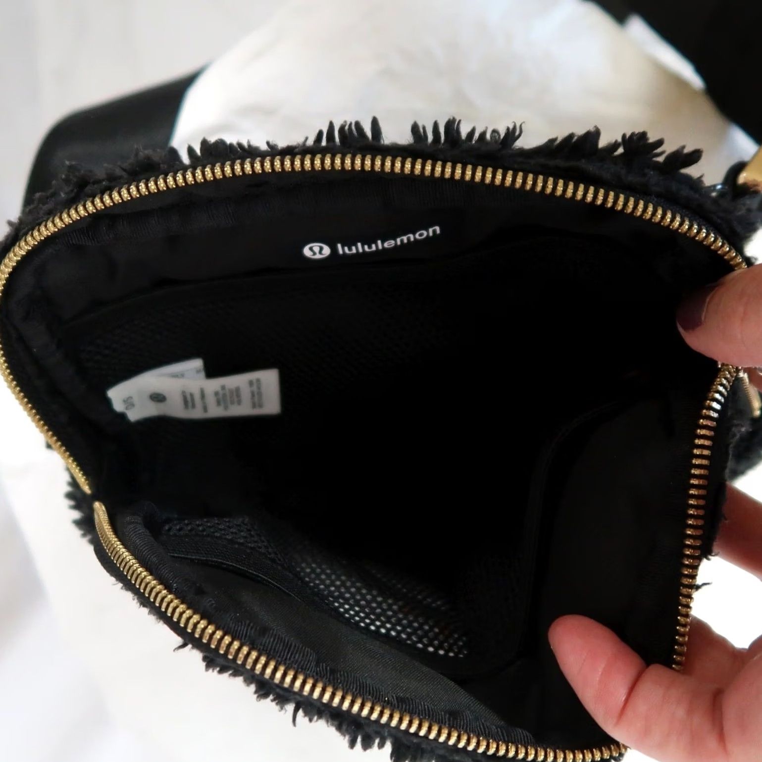 lululemon belt bag womens Everywhere 1L (Honey Lemon) Featuring a vibrant cobalt blue finish and subtle Rangers branding LuluLemon Belt Bag | Tara