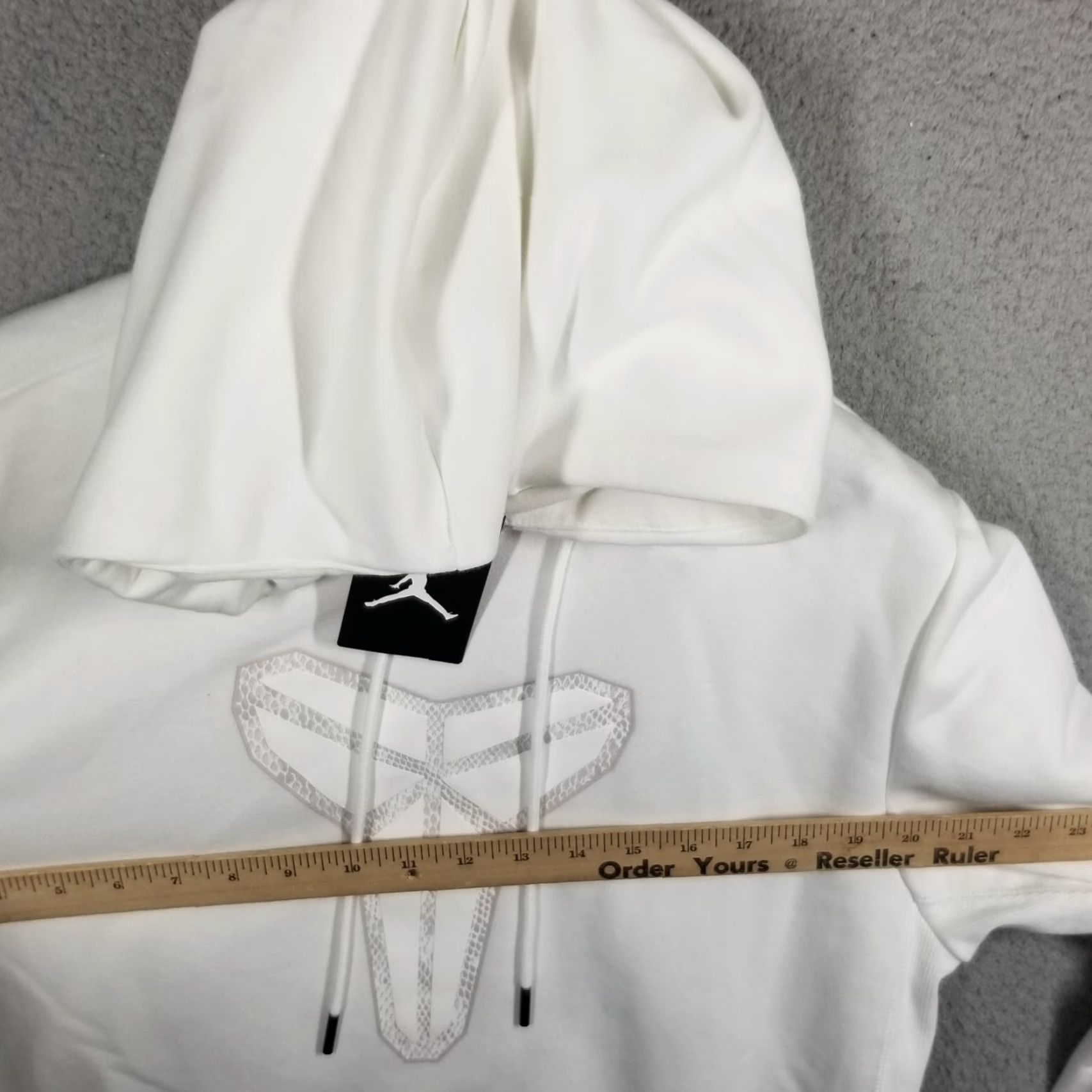 Nike VINTAGE Nike Kobe Basketball Hoodie Pullover Mens Medium Tall White Fleece 90s Training Size US M / EU 48-50 / 2 - 6 Thumbnail