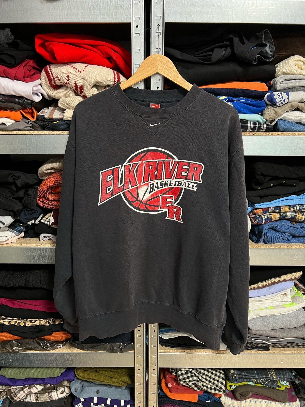 Nike × Vintage Vintage Nike Sweatshirt Elk River Basketball Crew Neck Sz L Size US L / EU 52-54 / 3 - 1 Thumbnail