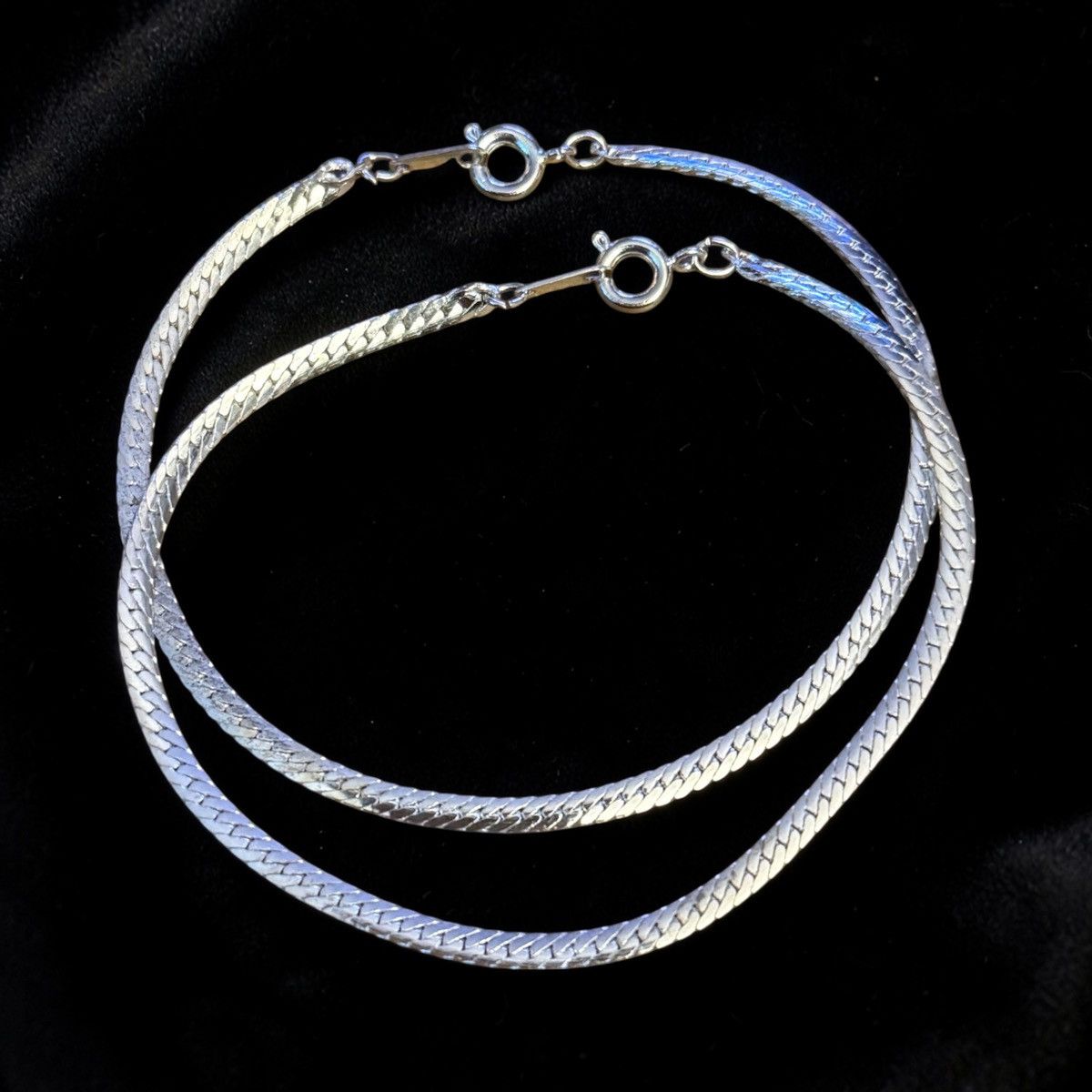 Vintage Vintage silver tone herringbone bracelets Size ONE SIZE - 1 Thumbnail