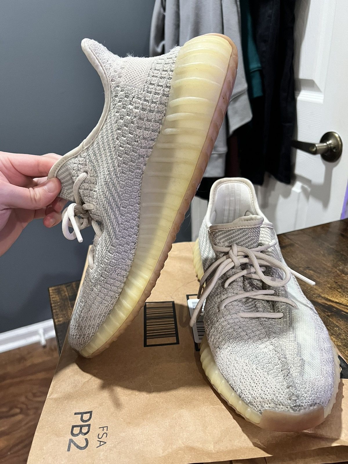 Adidas × Yeezy Yeezy 350 V2 Citrin Size US 12 / EU 45 - 6 Thumbnail