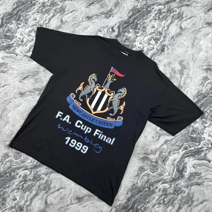 Vintage Vintage Newcastle United 1999 FA Cup Final T-Shirt Soccer Size US XL / EU 56 / 4 - 1 Thumbnail