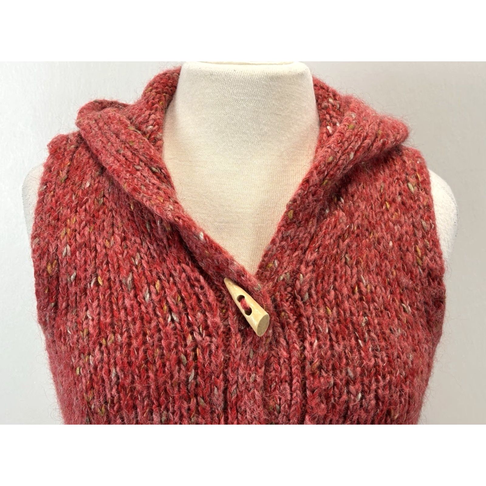 Zara VINTAGE Zara Knit Sweater Vest Hooded Women's Medium Red/Orange Cropped Alpaca Toggle Buttons Casual Knit Vest Women M Size M / US 6-8 / IT 42-44 - 5 Thumbnail