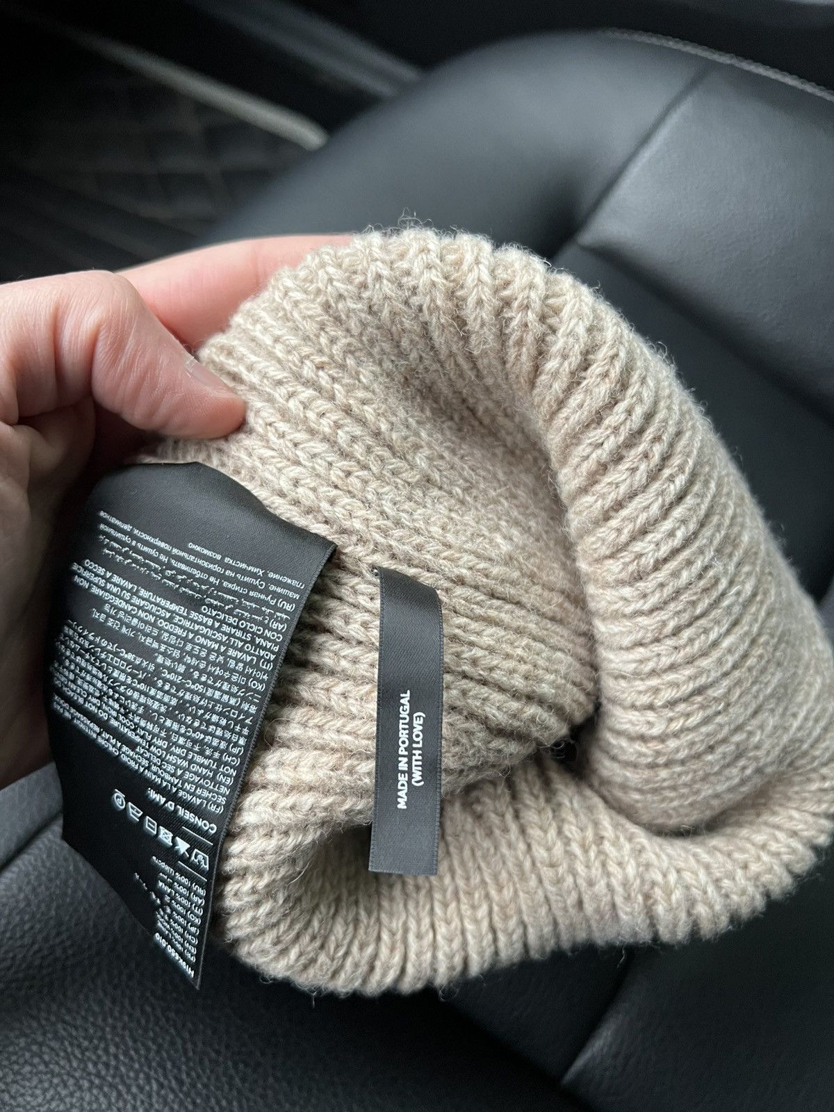 AMI VERY RARE AMI KNIT HATS DESIGNER CASUAL Size ONE SIZE - 6 Thumbnail