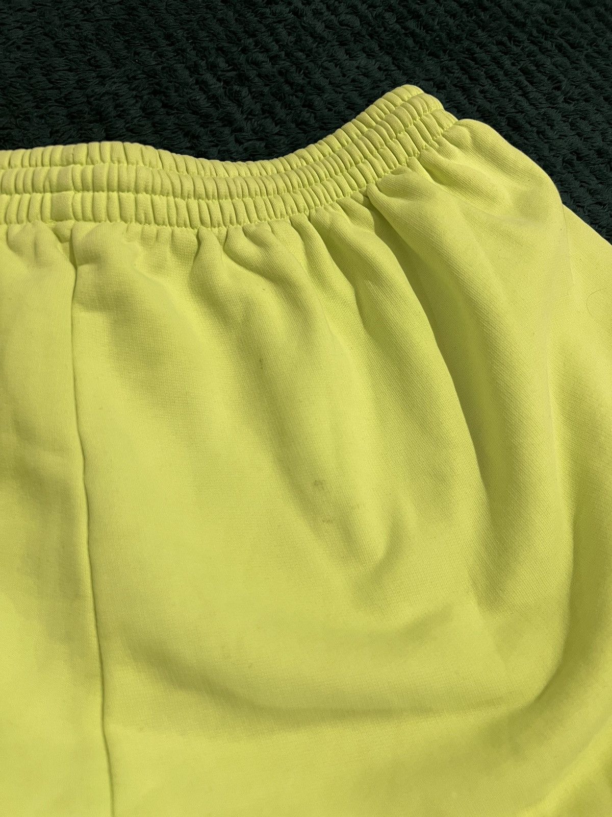 Balenciaga BALENCIAGA BB Corp Track Shorts Neon Yellow Size US 32 / EU 48 - 7 Thumbnail