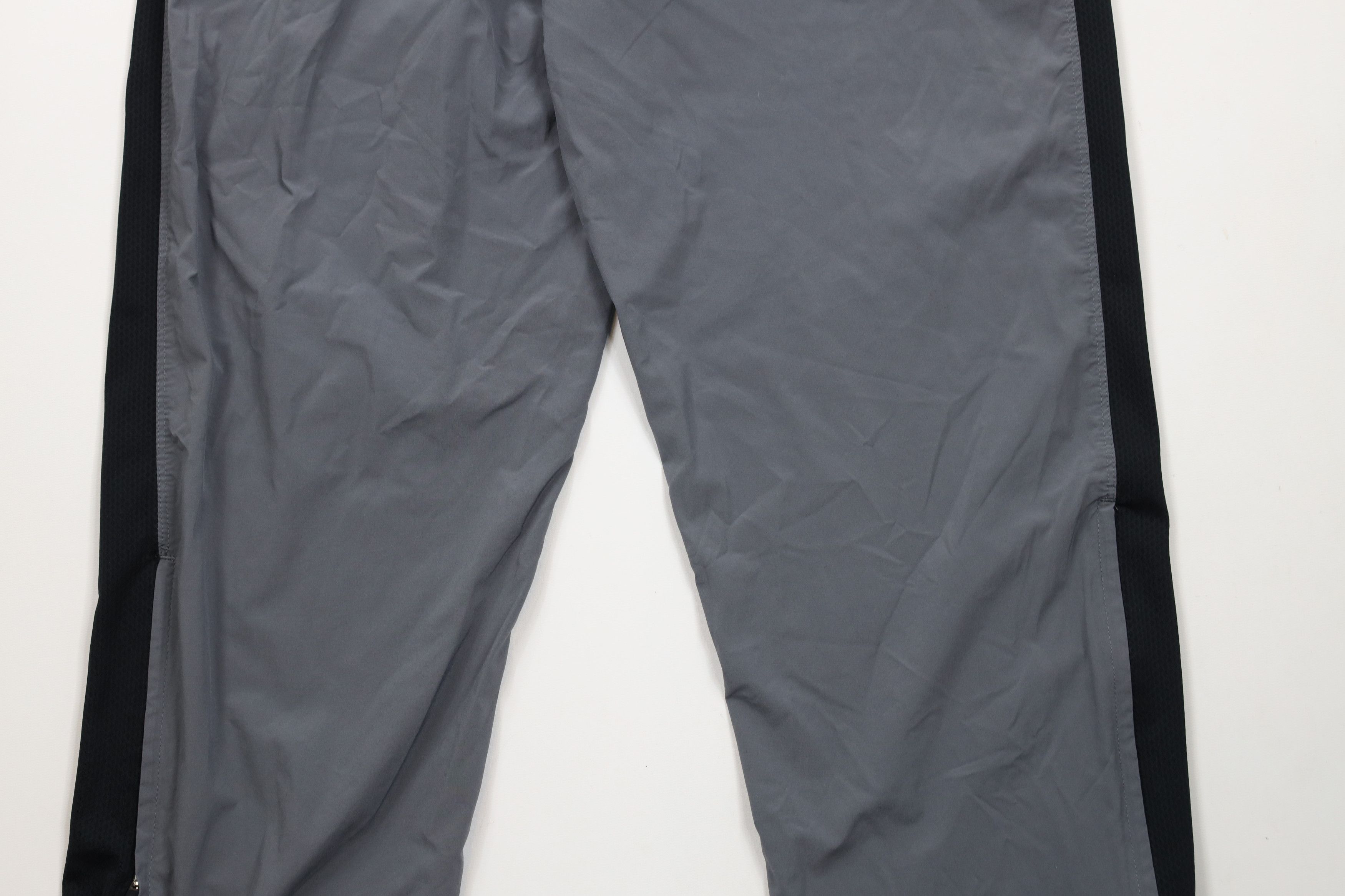 Nike × Vintage Vintage Nike Livestrong Armstrong Wide Leg Stretch Pants Size US 36 / EU 52 - 13 Thumbnail