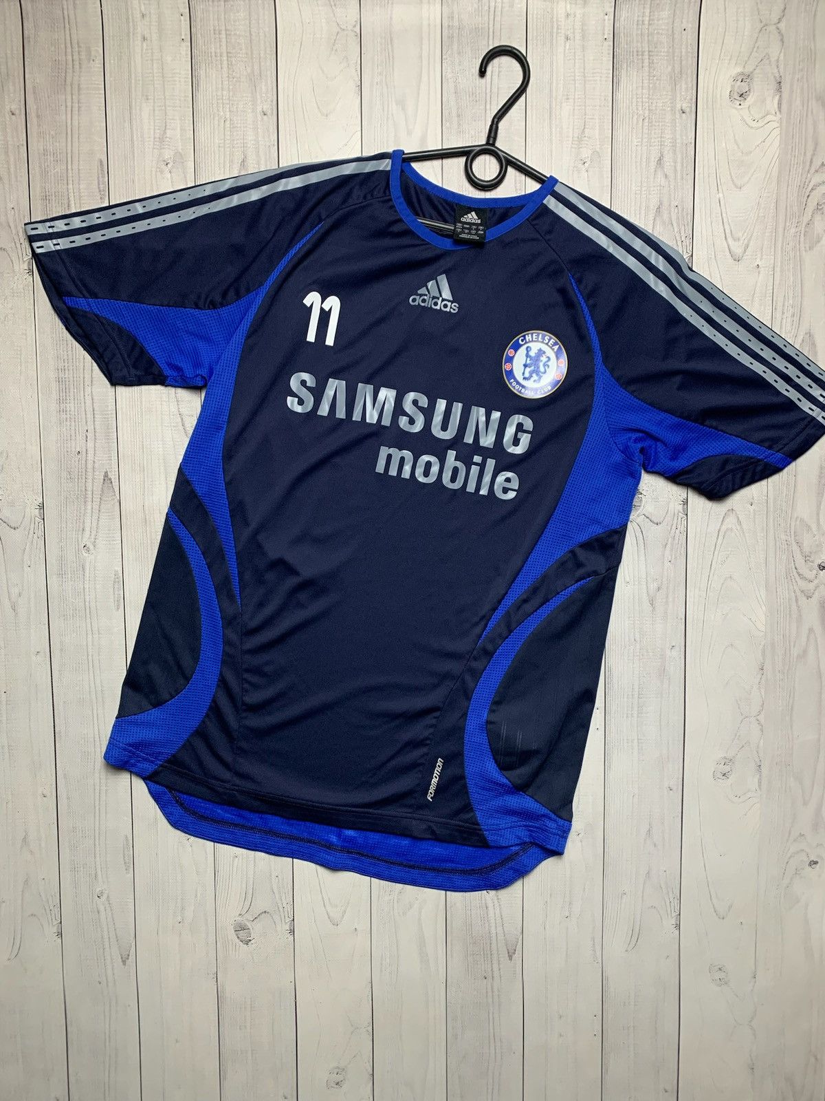 Vintage adidas Chelsea soccer jersey 11 Drogba size S/M rare