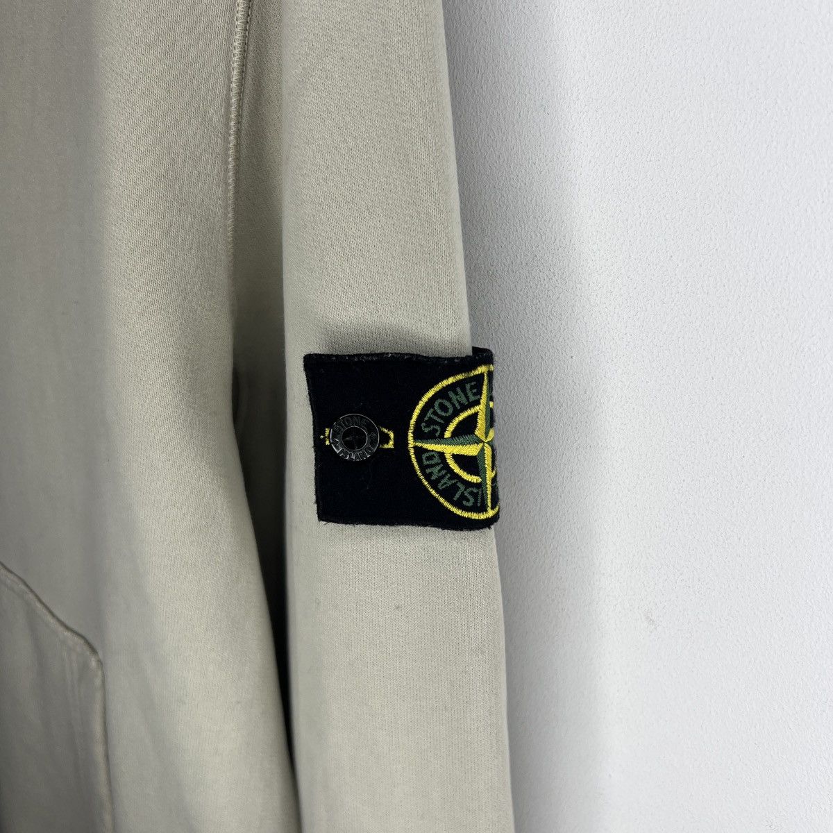 Stone Island Stone Island Hoodie Sweatshirt Hooded Beige Badge Logo Size US M / EU 48-50 / 2 - 7 Thumbnail