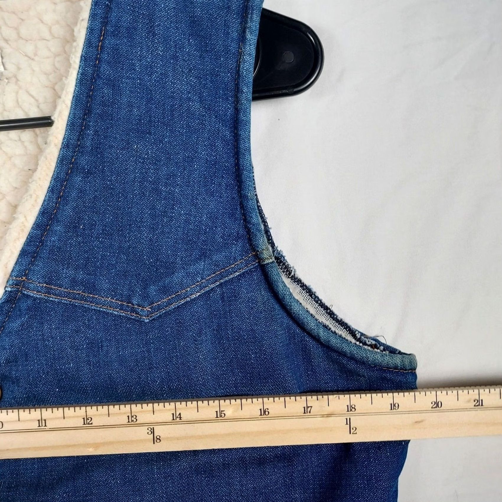 Wrangler VINTAGE Wrangler Denim Vest Mens Medium Western Blue Lined Sherpa Button-Down USA 987BWWR Size US M / EU 48-50 / 2 - 6 Thumbnail