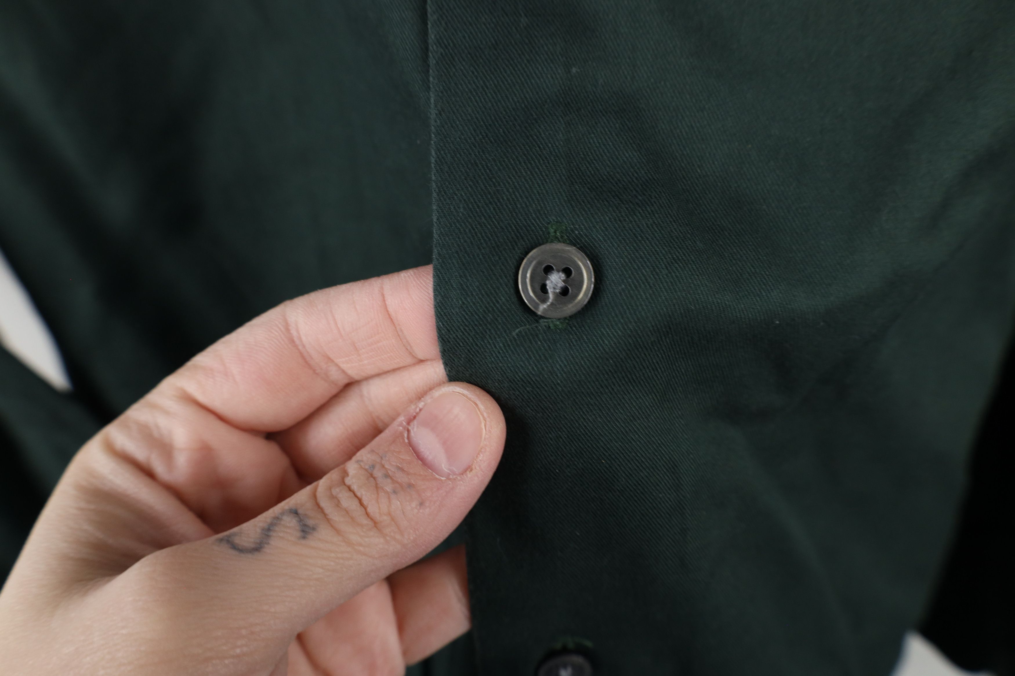 Vintage Vintage 90s Streetwear Baggy Fit Collared Button Shirt Green Size US L / EU 52-54 / 3 - 10 Thumbnail