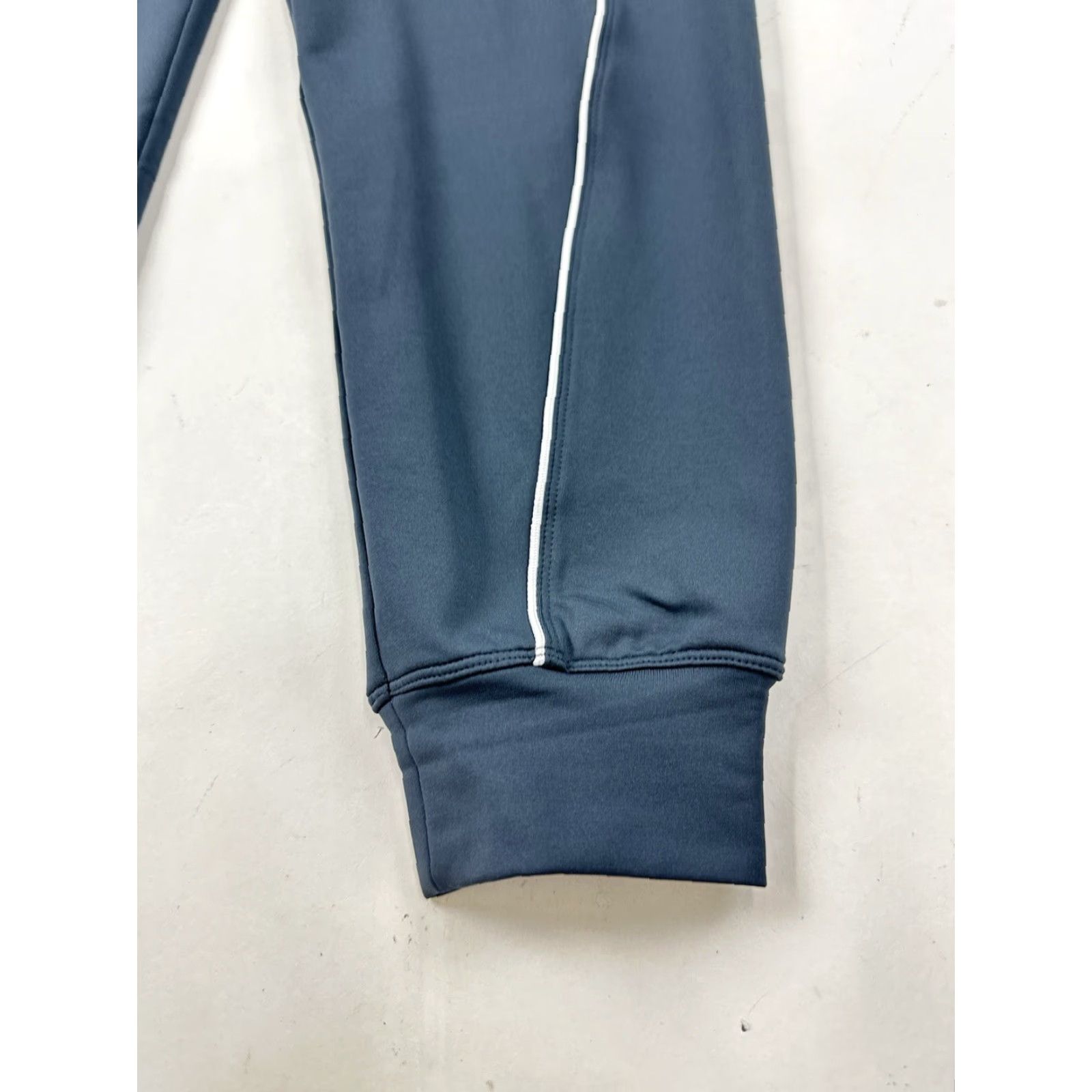 Under Armour Under Armour Sweatpants Women’s Small Gray Athletic Jogger Activewear NWT Size 28" / US 6 / IT 42 - 3 Thumbnail