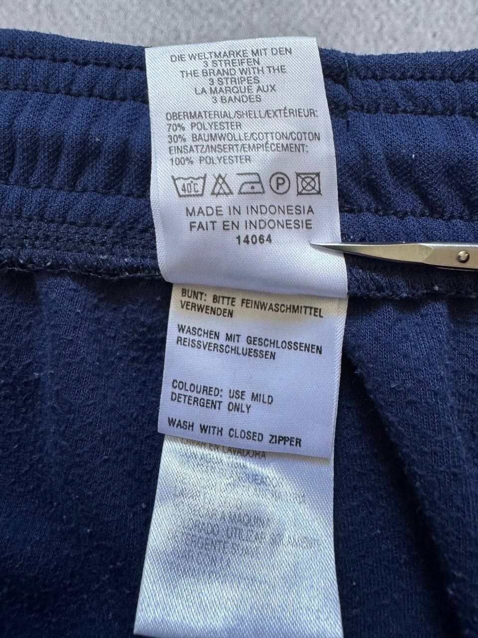 Adidas 90s Vintage Adidas Retro Shorts size M Size US 32 / EU 48 - 10 Thumbnail