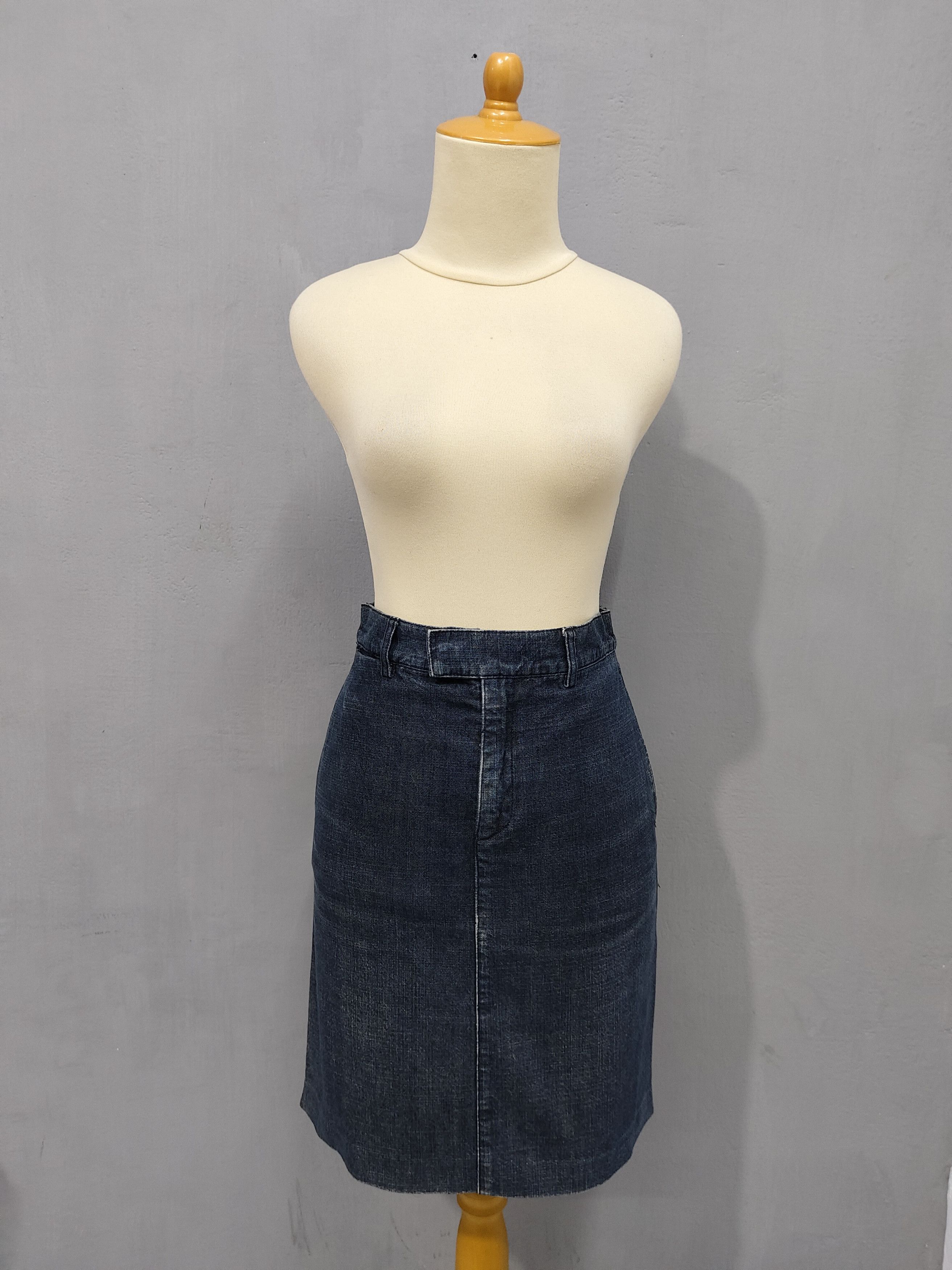 A.P.C. 00s APC - Classic Wash Minimal French Design Denim Skirt Size 28" / US 6 / IT 42 - 8 Thumbnail
