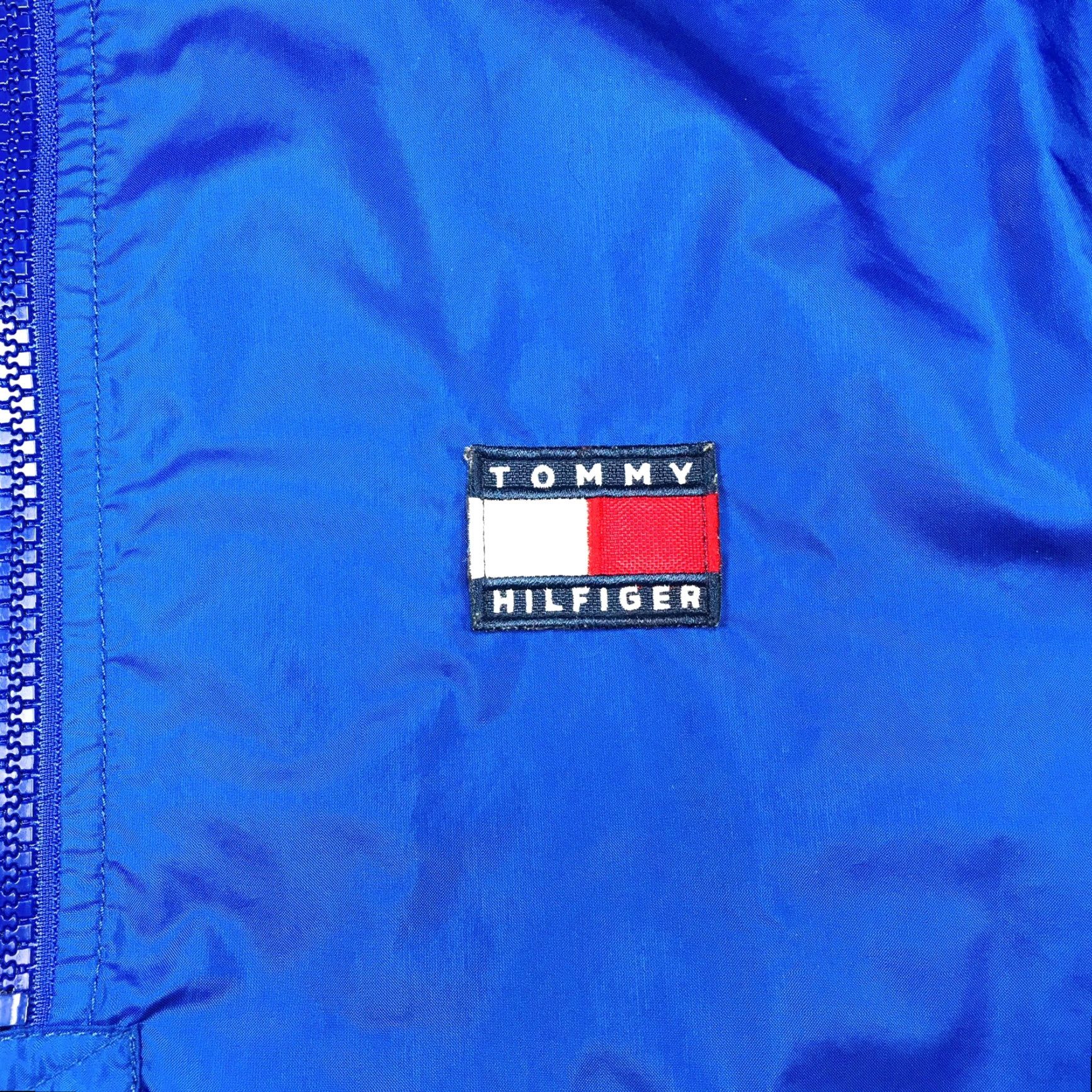 Tommy Hilfiger VINTAGE Tommy Hilfiger Windbreaker Jacket Mens Medium Blue Nylon Zip Full Lightweight Autumn Spring Winter Summer Hiking Walking Golf Size US M / EU 48-50 / 2 - 2 Thumbnail