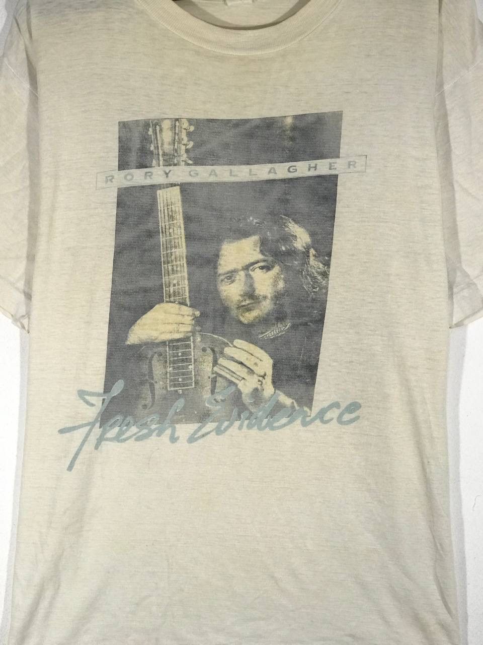 Band Tees vintage rory gallagher fresh evidence album Size US XL / EU 56 / 4 - 3 Thumbnail
