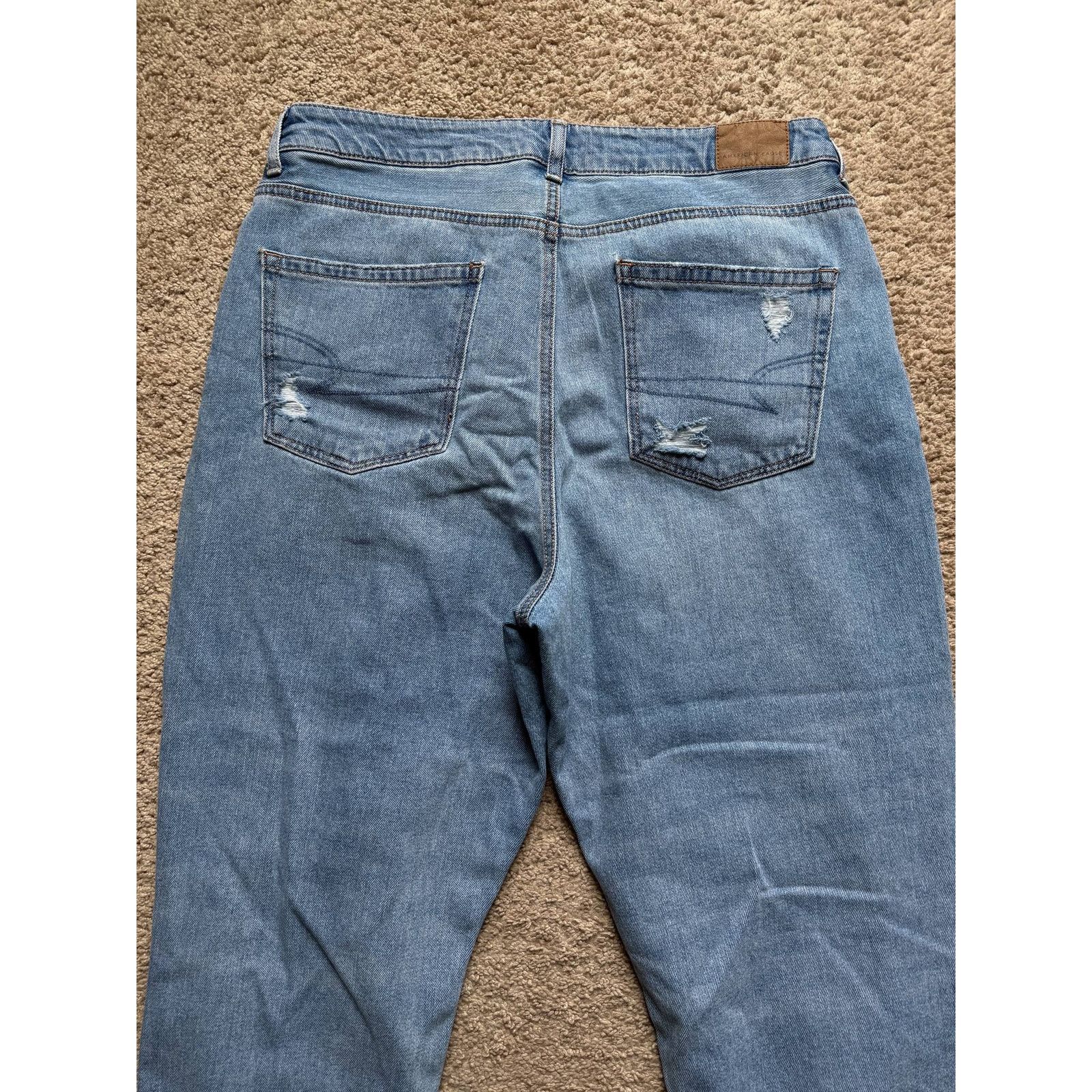 American Eagle Outfitters American Eagle High Rise Ripped Mom Jeans Denim 14 Short Size 36" / US 14 / IT 50 - 6 Thumbnail