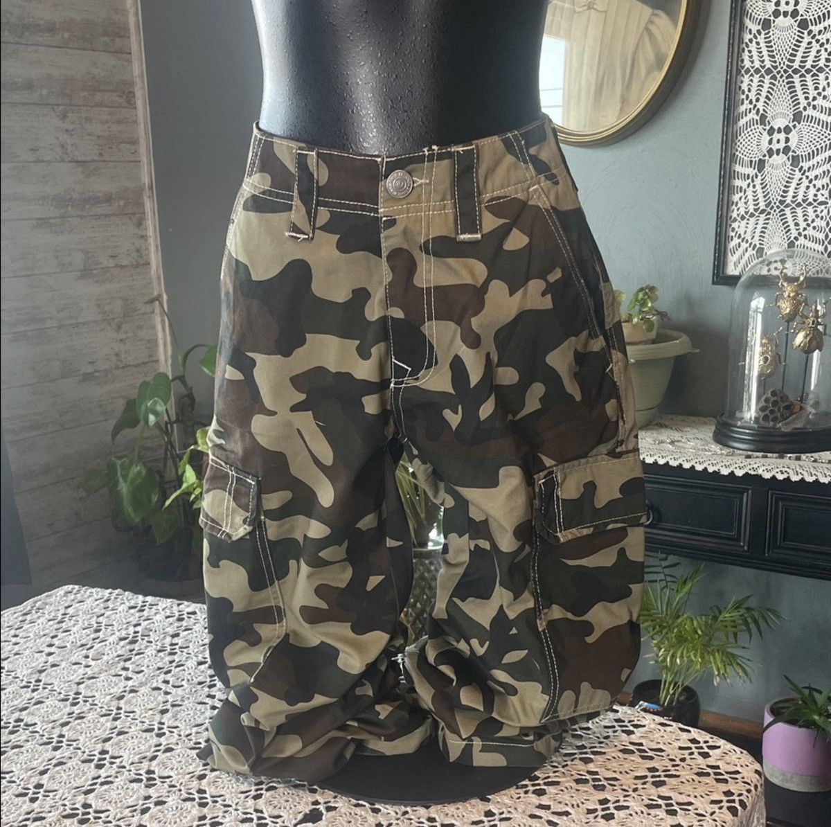 True Religion True religion hunting camo jeans Size US 28 / EU 44 - 2 Thumbnail