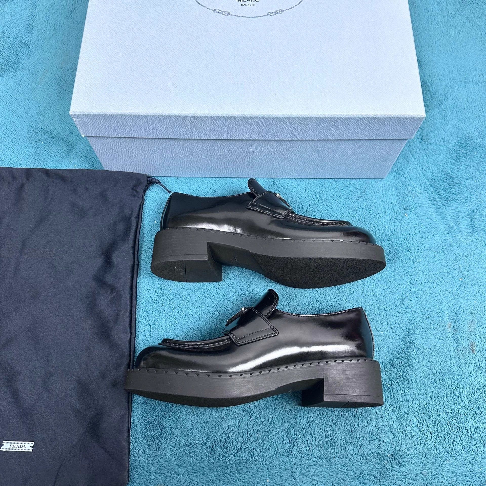 Prada Prada Leather Loafers Black Size 35 Size US 5 / IT 35 - 2 Thumbnail