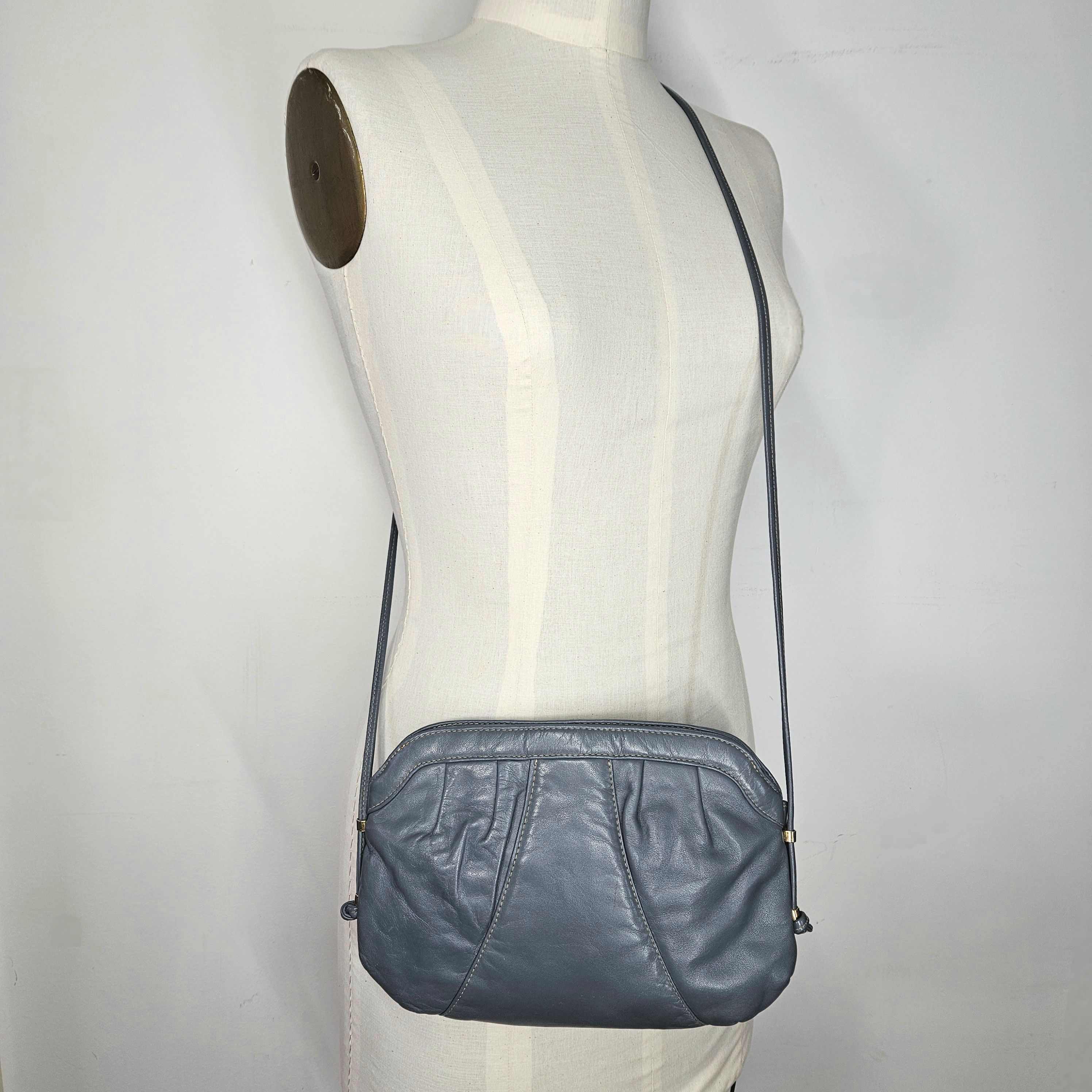 Other Crossbody 11x7.5" Bag Vintage Leather Blue Grey Purse Zipper Size ONE SIZE - 1 Thumbnail