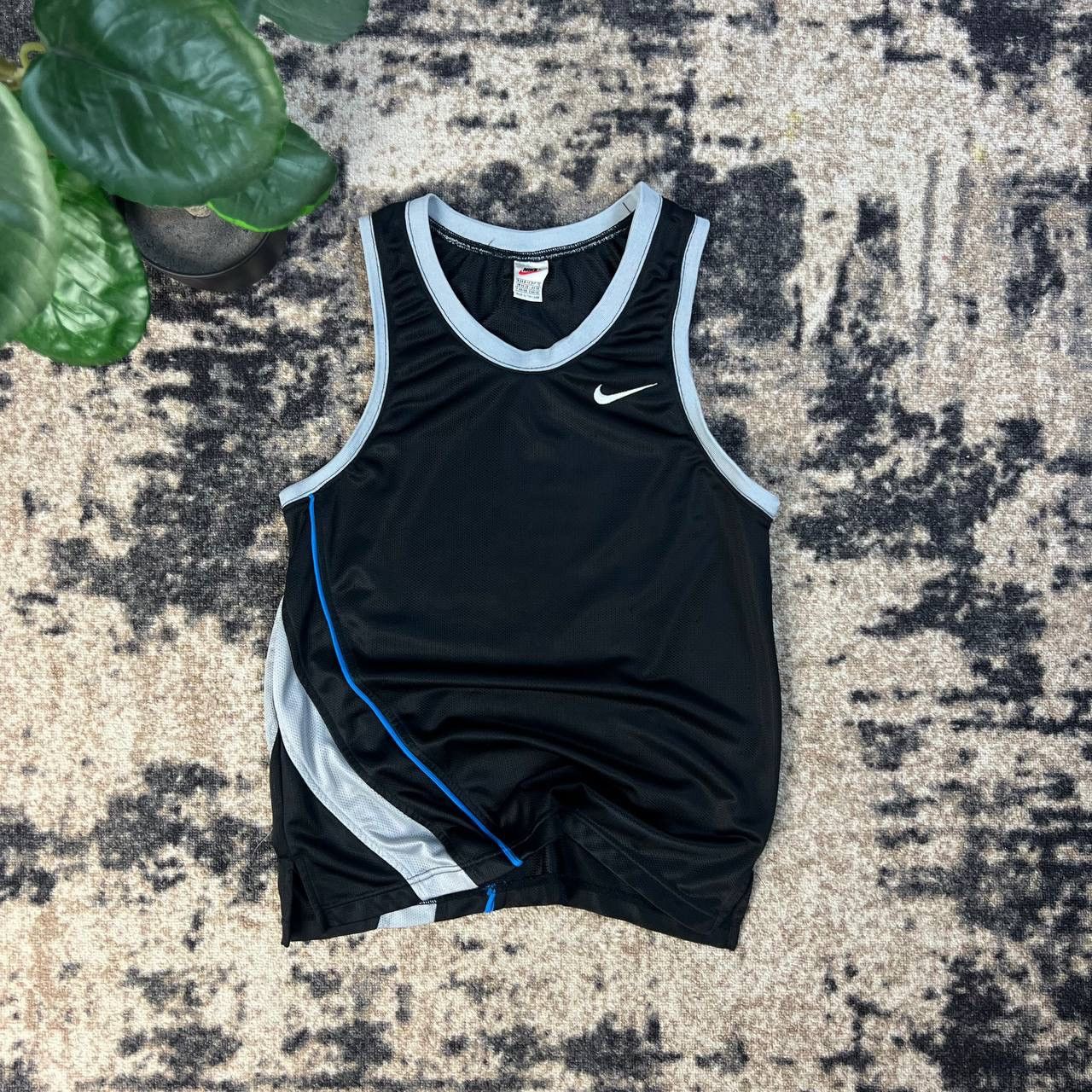 Nike Nike Vintage Y2K Swoosh Tank Top Streetwear Style Size US S / EU 44-46 / 1 - 1 Thumbnail