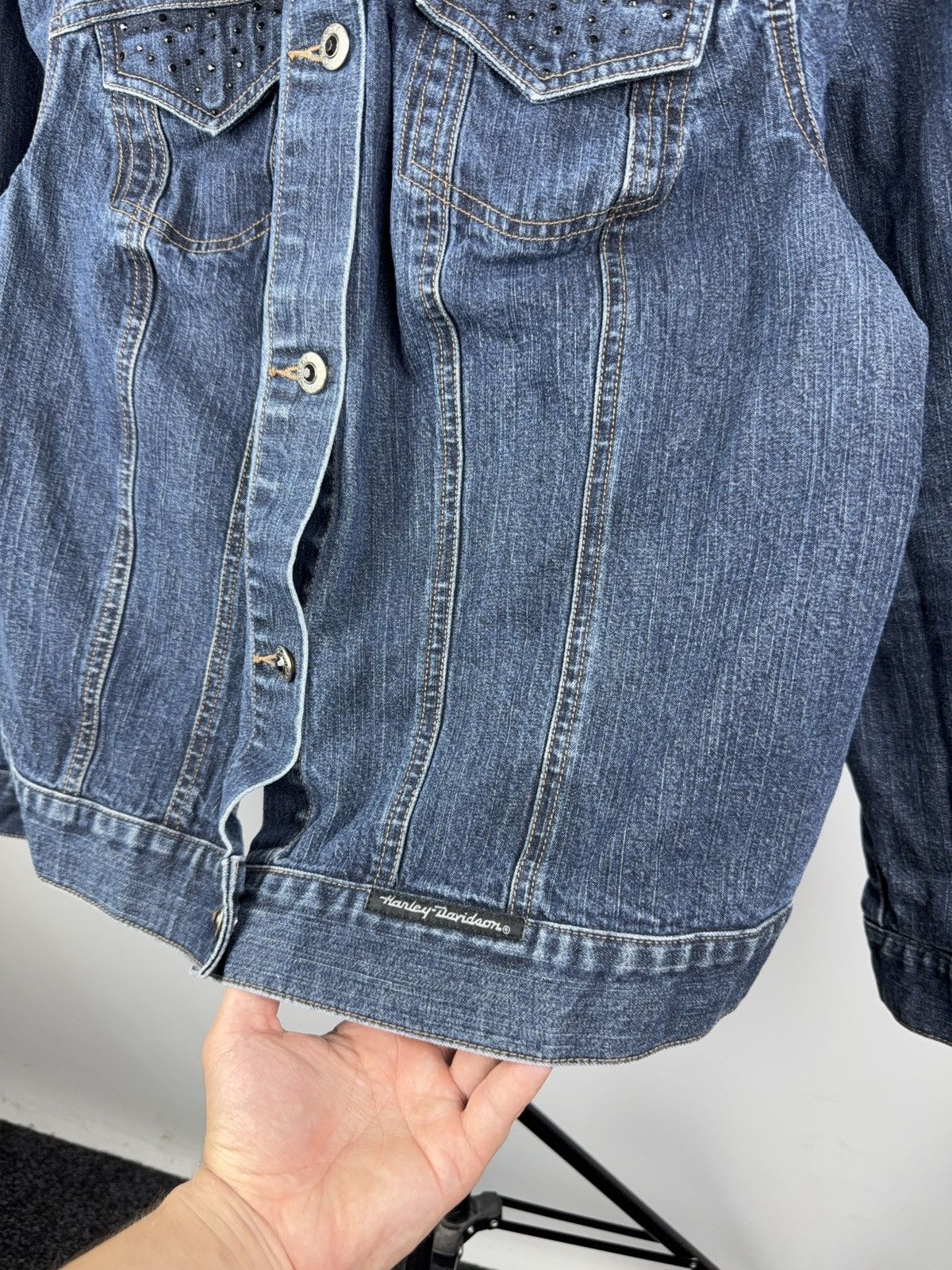 Harley Davidson 00s Harley-Davidson Studded Eagle Denim Jacket Women’s M Size M / US 6-8 / IT 42-44 - 4 Thumbnail