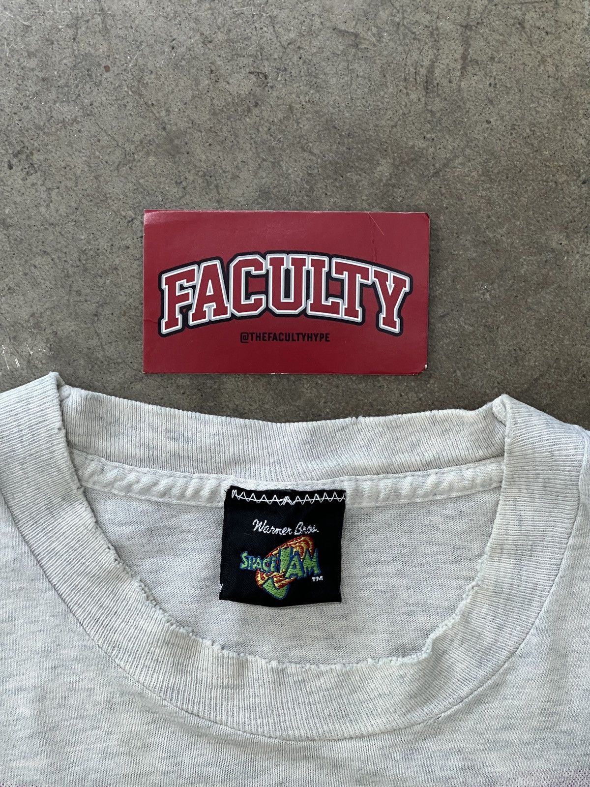 Warner Bros Vintage 90s Looney Tunes Space Jam Taz Long Sleeve Tee XL Size US XL / EU 56 / 4 - 3 Thumbnail