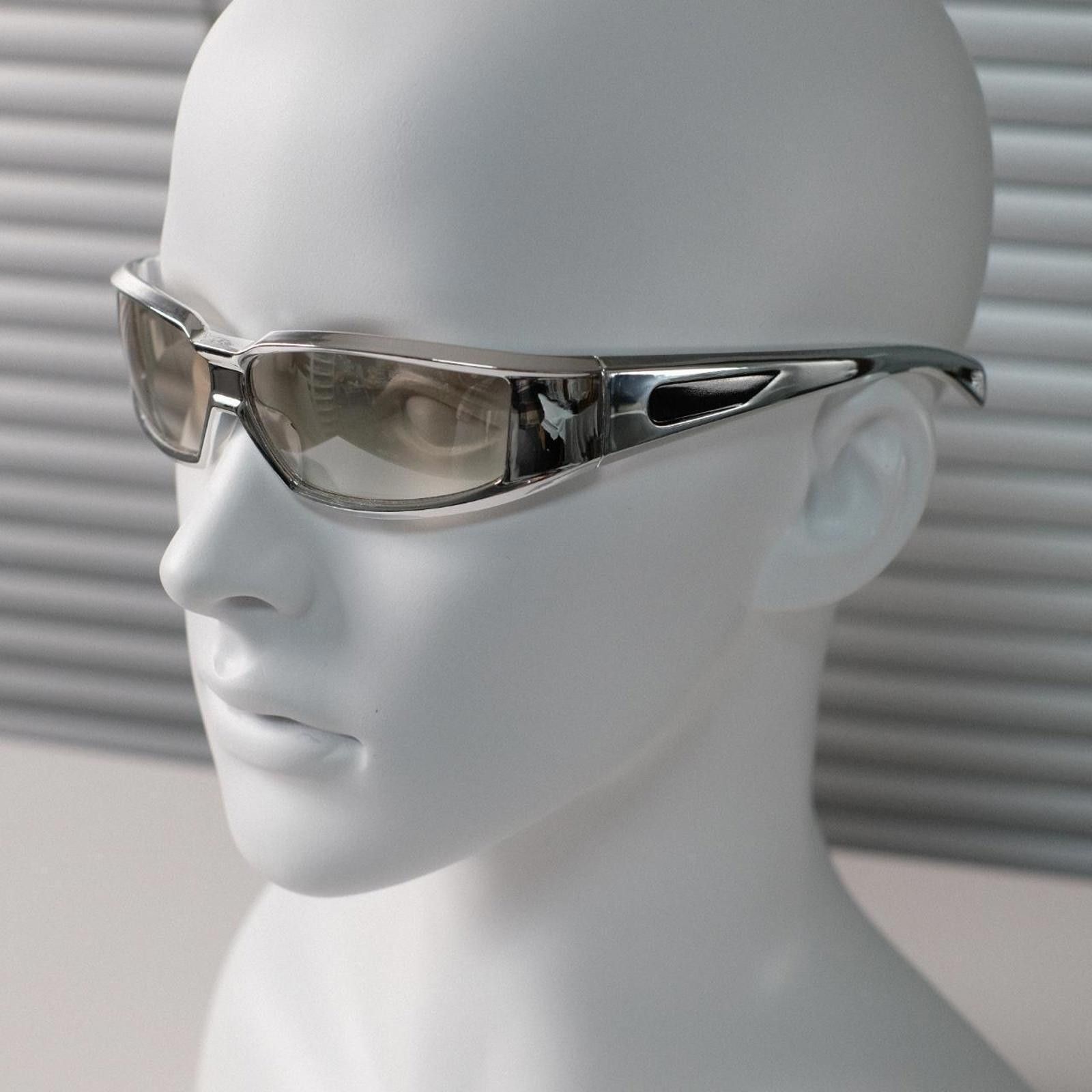 Japanese Brand Vtg Vintage Y2k Avant Garde Futuristic Rectangle Sunglasses Size ONE SIZE - 3 Thumbnail