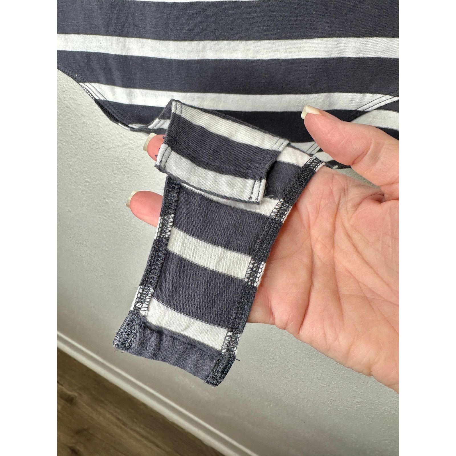Other Abound Gray & White Stripe Sleeveless Mock Neck Bodysuit L Size L / US 10 / IT 46 - 4 Thumbnail