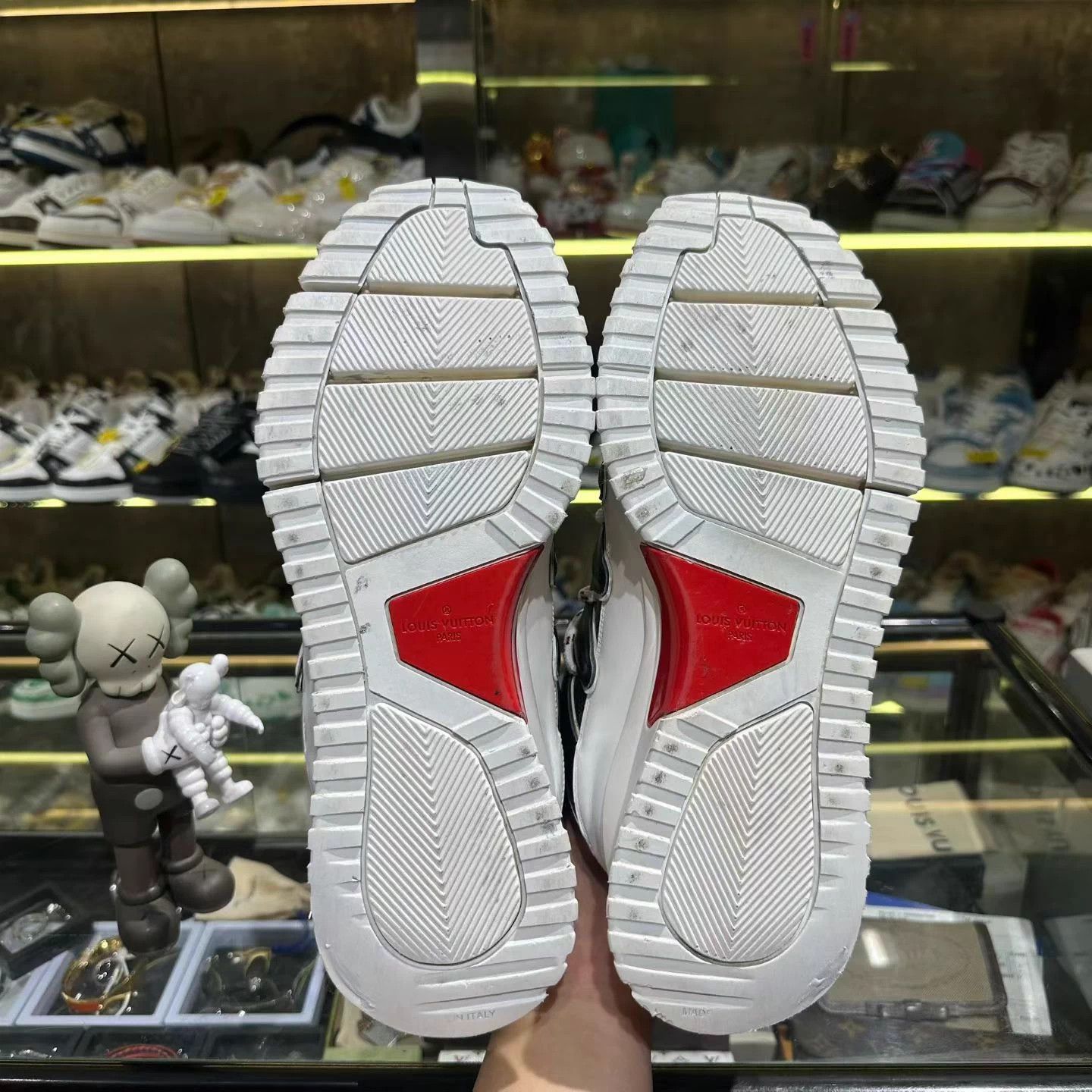 Louis Vuitton LV Black & White Zig Zag Sports Sneaker 43.5 Near Mint Size US 10.5 / EU 43-44 - 6 Thumbnail