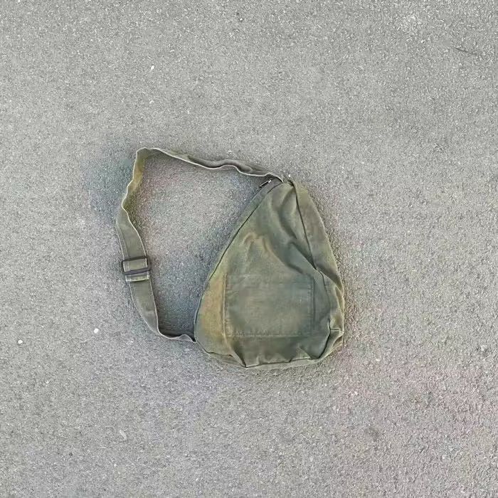 Other Canvas Shoulder Bag Grunge y2k alt grunge sling alt opium Size ONE SIZE - 2 Thumbnail