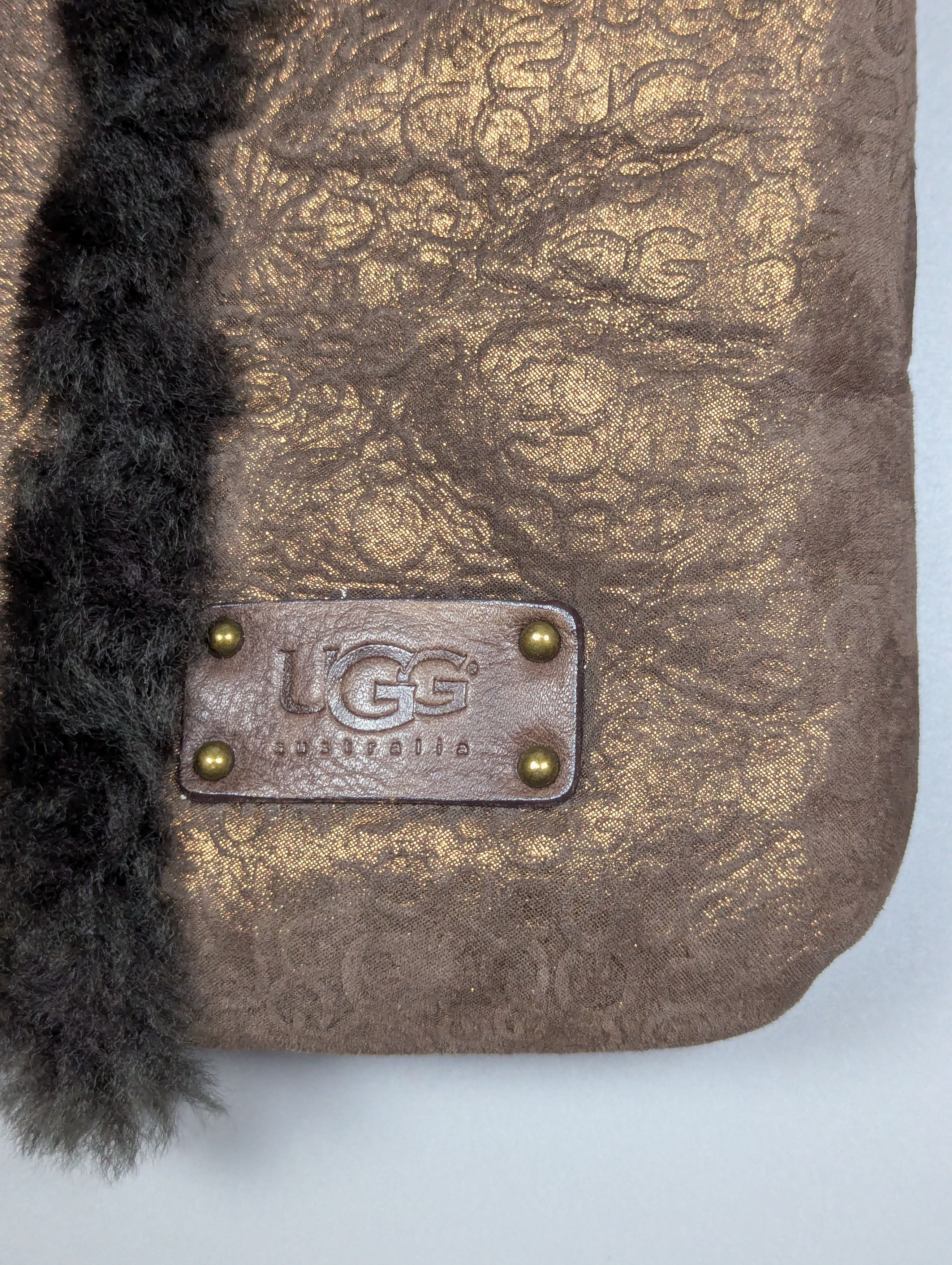 Ugg × Vintage UGG Australia Leather Monogrammed Sheepskin Shoulder Handbag Size ONE SIZE - 5 Thumbnail