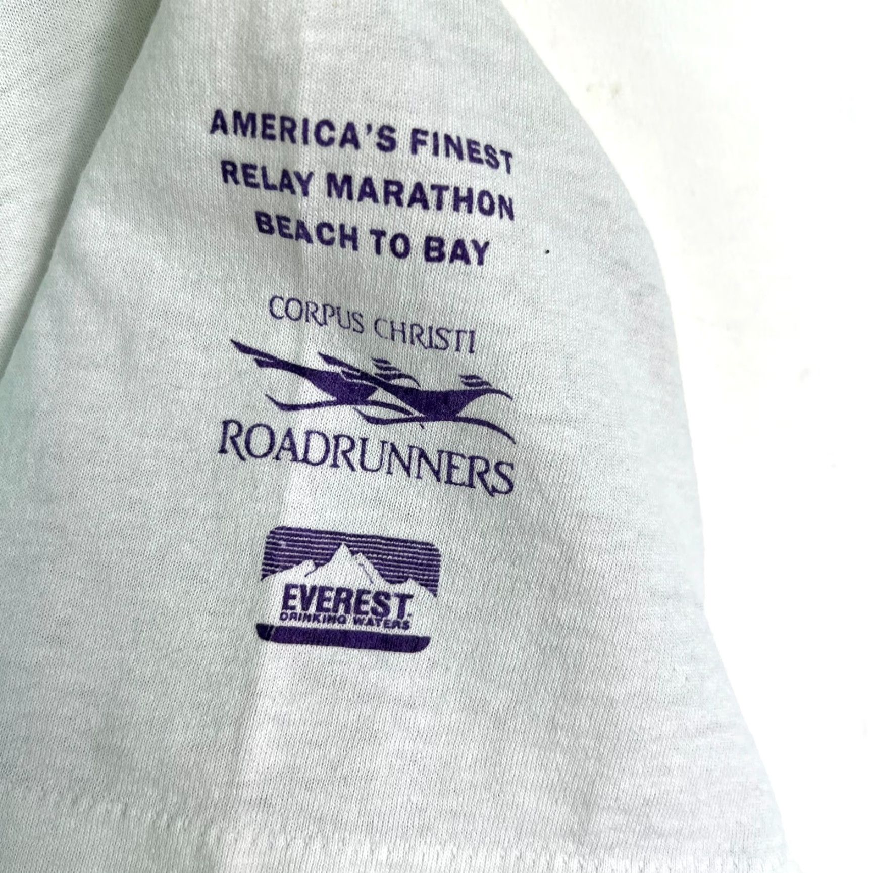 Hanes VINTAGE Hanes T-Shirt Marathon White XL Adult Crew Neck Short Sleeve Graphic Print Logo 1990s 95' Armed Forces Beach to Bat TX Men Men Size US XL / EU 56 / 4 - 5 Thumbnail