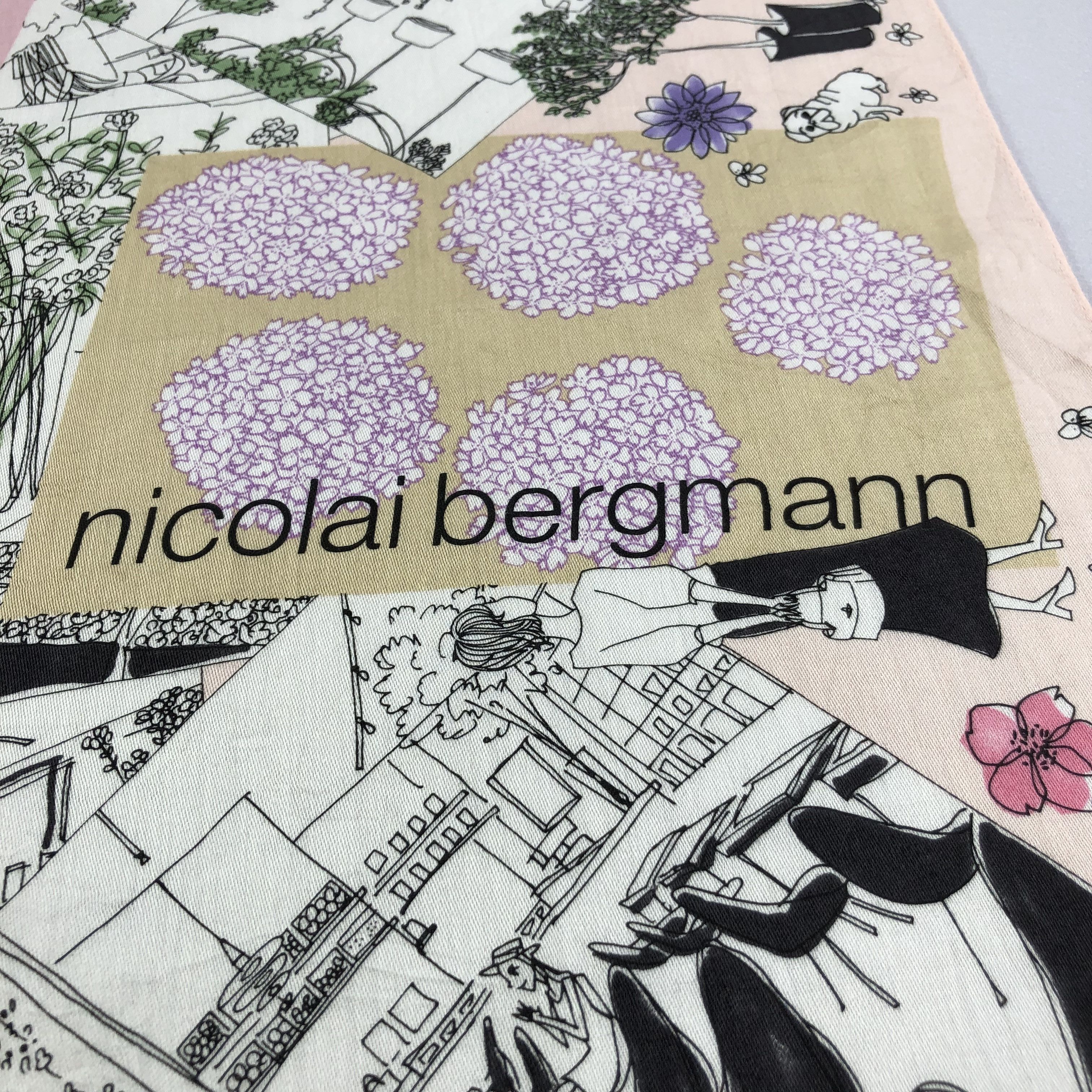 Vintage Nicolai Bergmann Handkerchief Neckerchief Bandana H2021 Size ONE SIZE - 4 Thumbnail