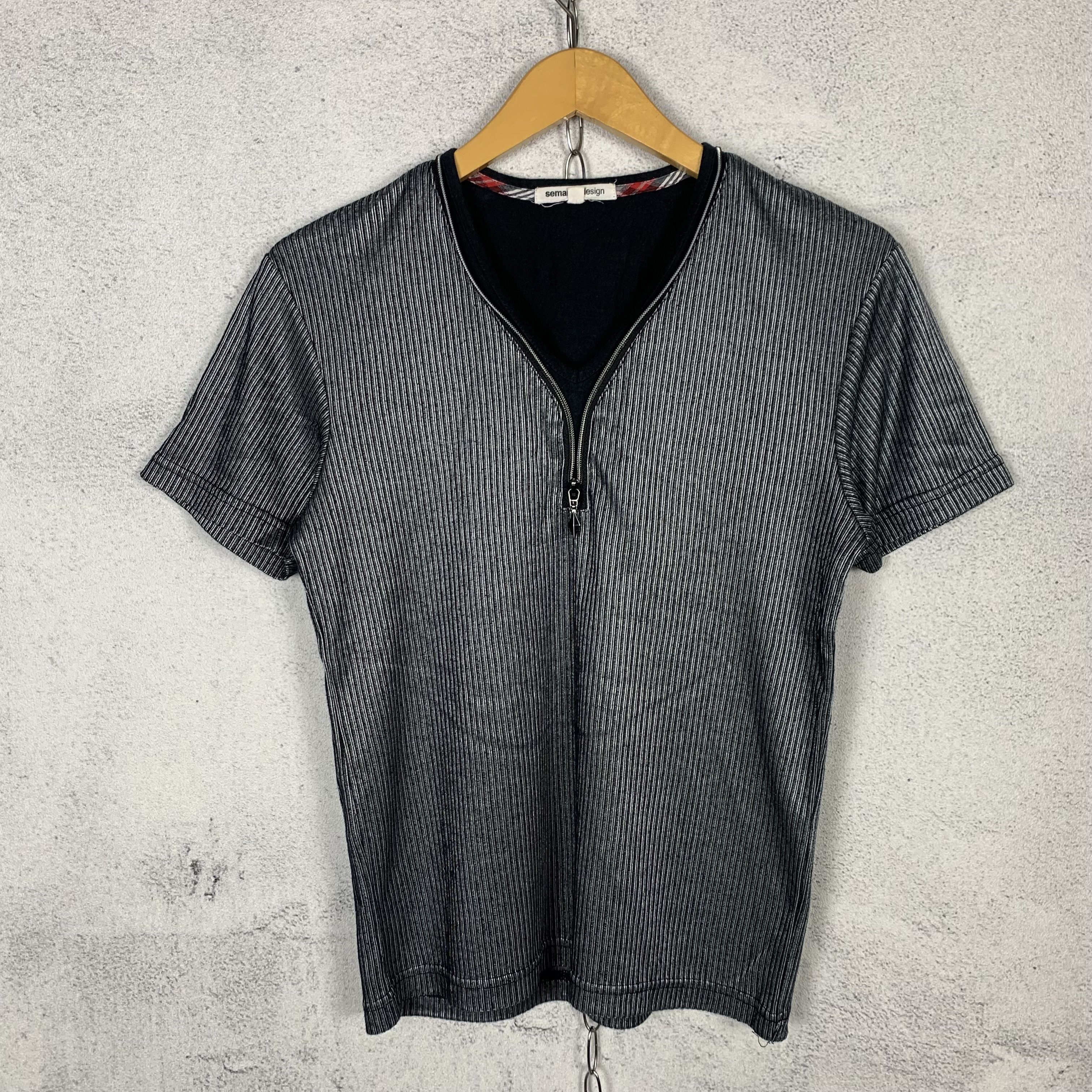 Japanese Brand Semantic Design Y2K Tshirt Japanese Brand Double Collar Zip Size US M / EU 48-50 / 2 - 1 Thumbnail