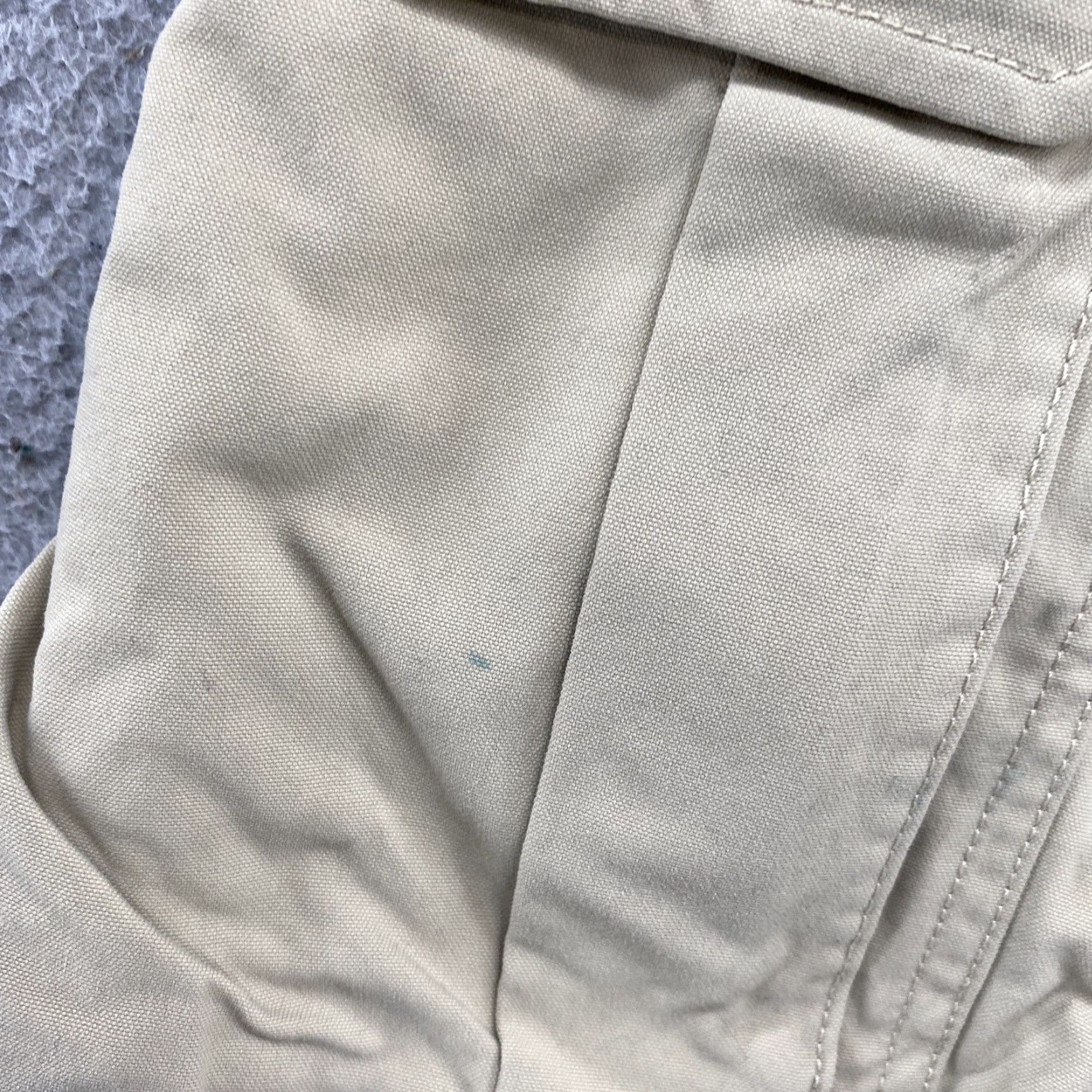 CO Duluth Cargo Shorts Men Beige Elastic Waist Nylon Size M Regular Front Flat Pockets Cargo Size US 31 - 5 Thumbnail