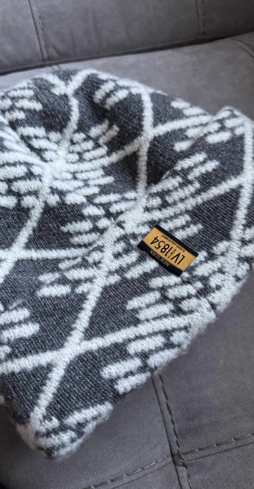 Louis Vuitton LOUIS VUITTON beanie hat see real tape measurements in photo Size ONE SIZE - 6 Thumbnail