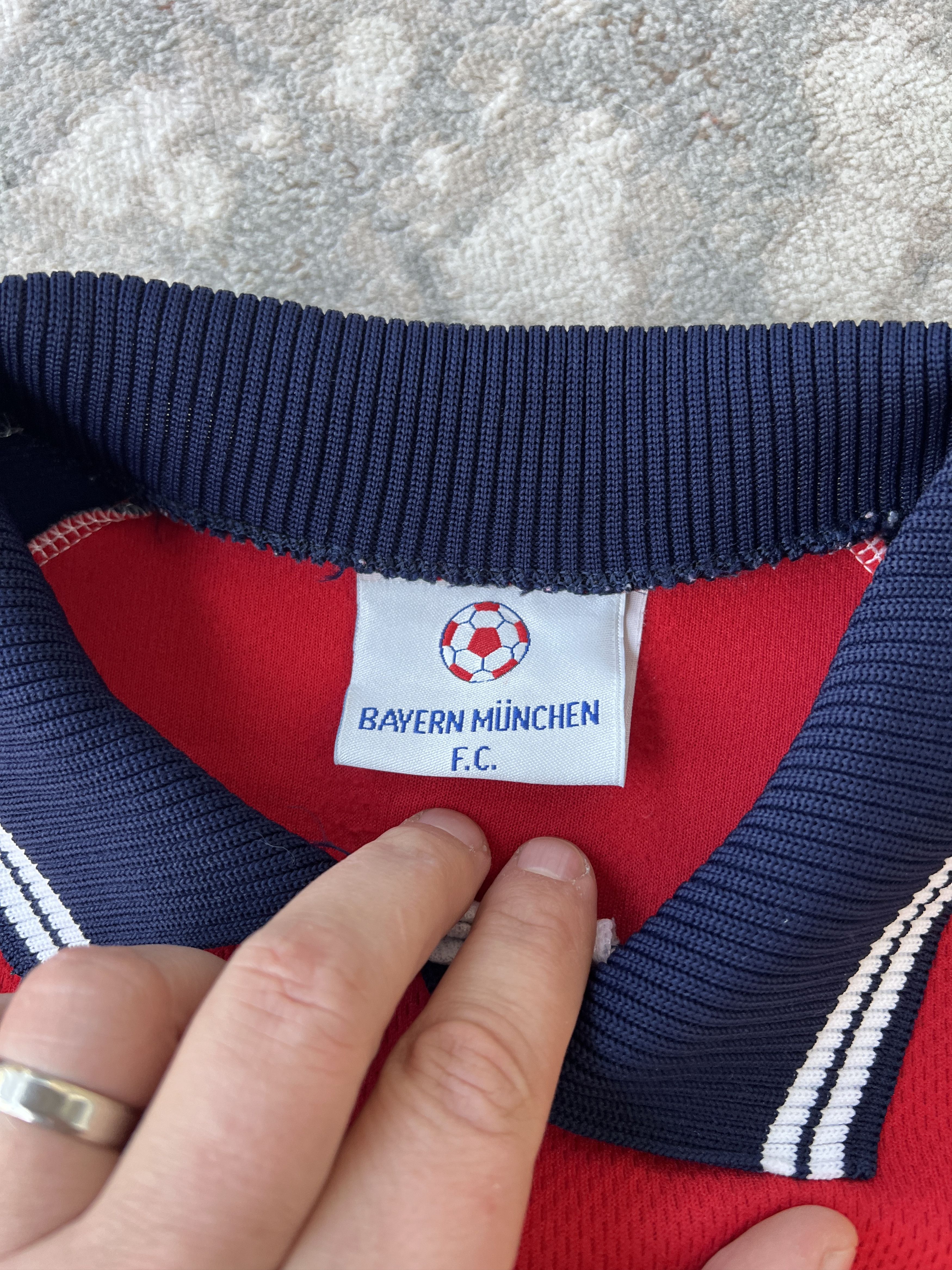 Vintage F.C. Bayern Munchen OPEL Vintage Jersey Size US M / EU 48-50 / 2 - 4 Thumbnail