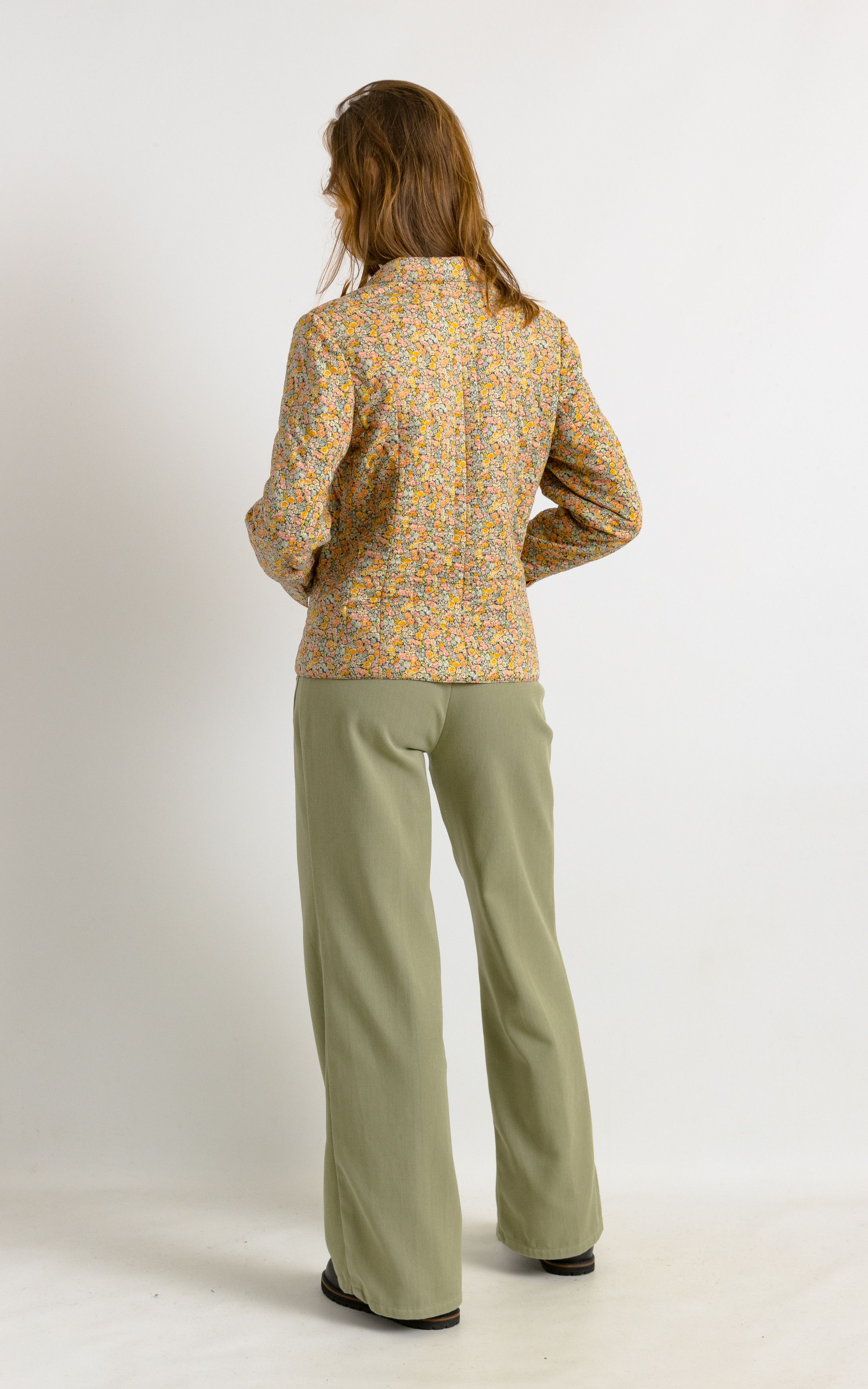 Bogner × Japanese Brand 90s Bogner Quilted Cropped Buttons Blazer 7492 Size M / US 6-8 / IT 42-44 - 3 Thumbnail