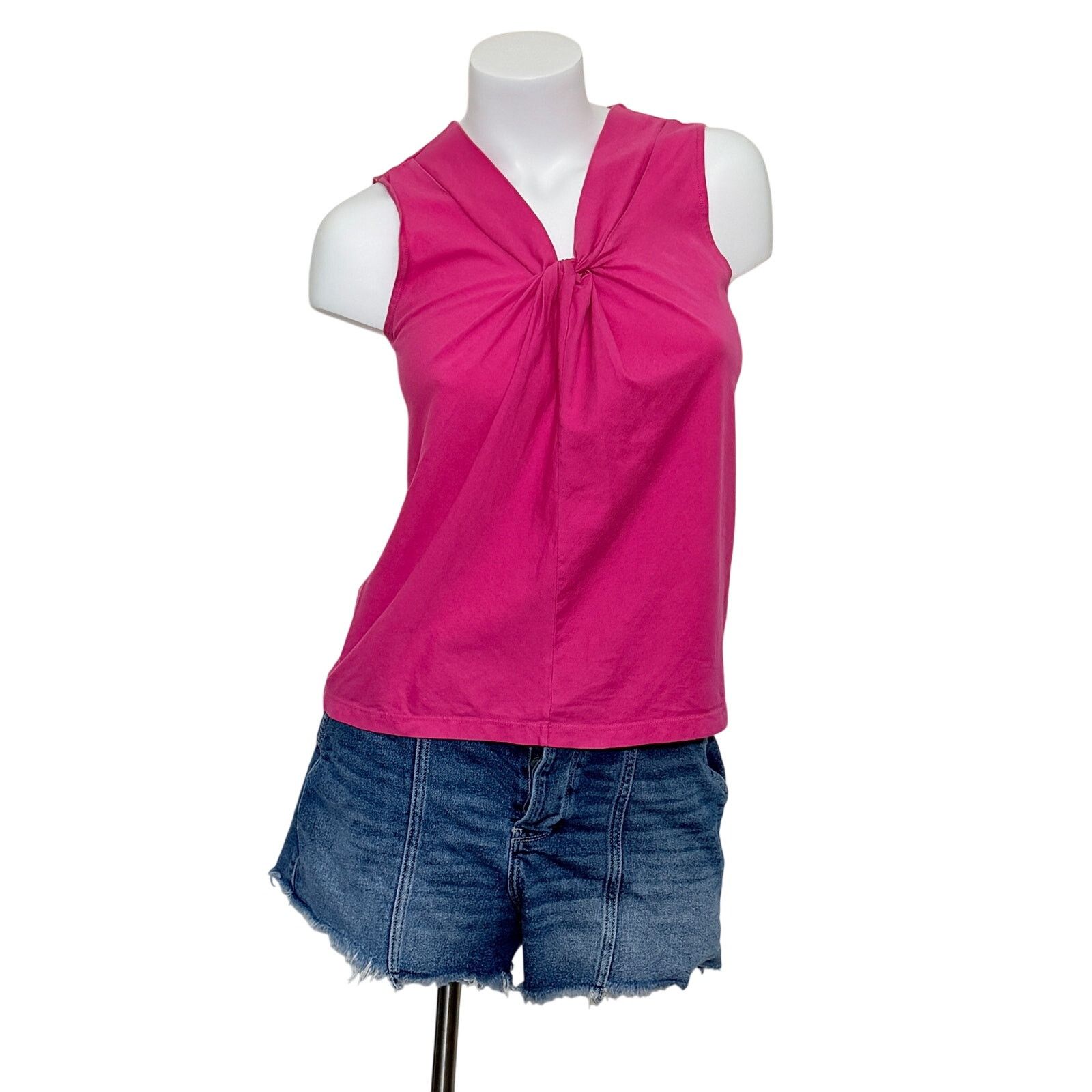Talbots Petite Talbots Sleeveless Tank Pink barbiecore preppy flowy Size S / US 4 / IT 40 - 1 Thumbnail